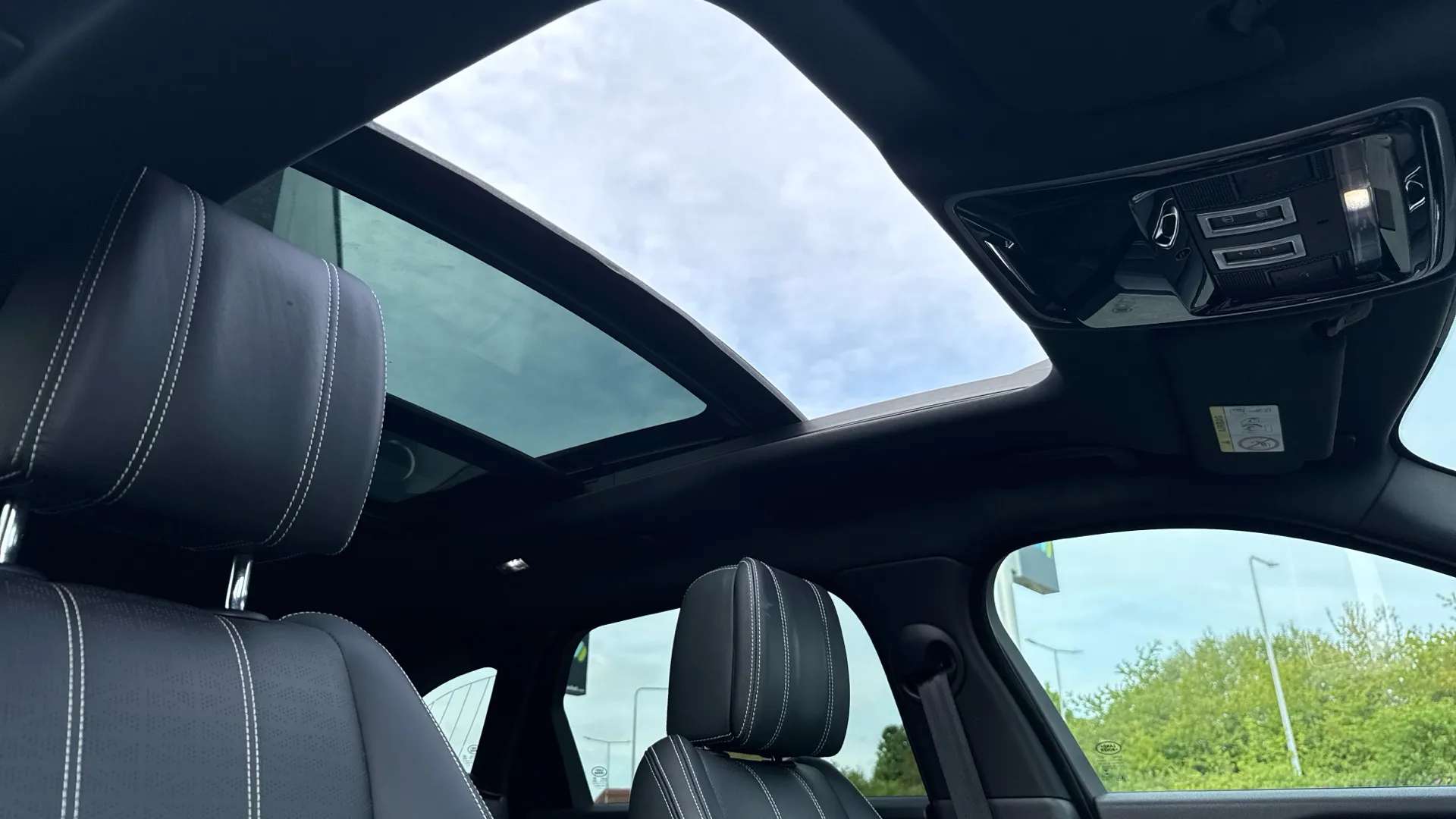2020 LAND ROVER RANGE ROVER VELAR 2020 LAND ROVER RANGE ROVER VELAR