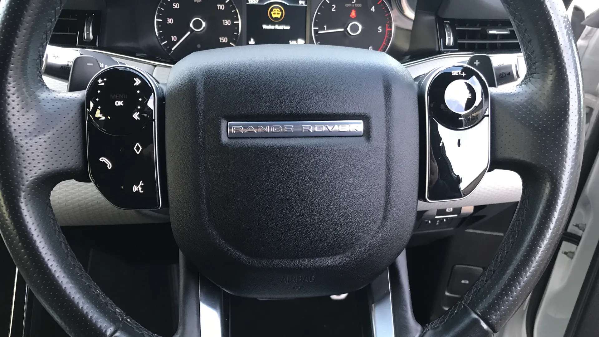 2019 LAND ROVER RANGE ROVER EVOQUE 2019 LAND ROVER RANGE ROVER EVOQUE