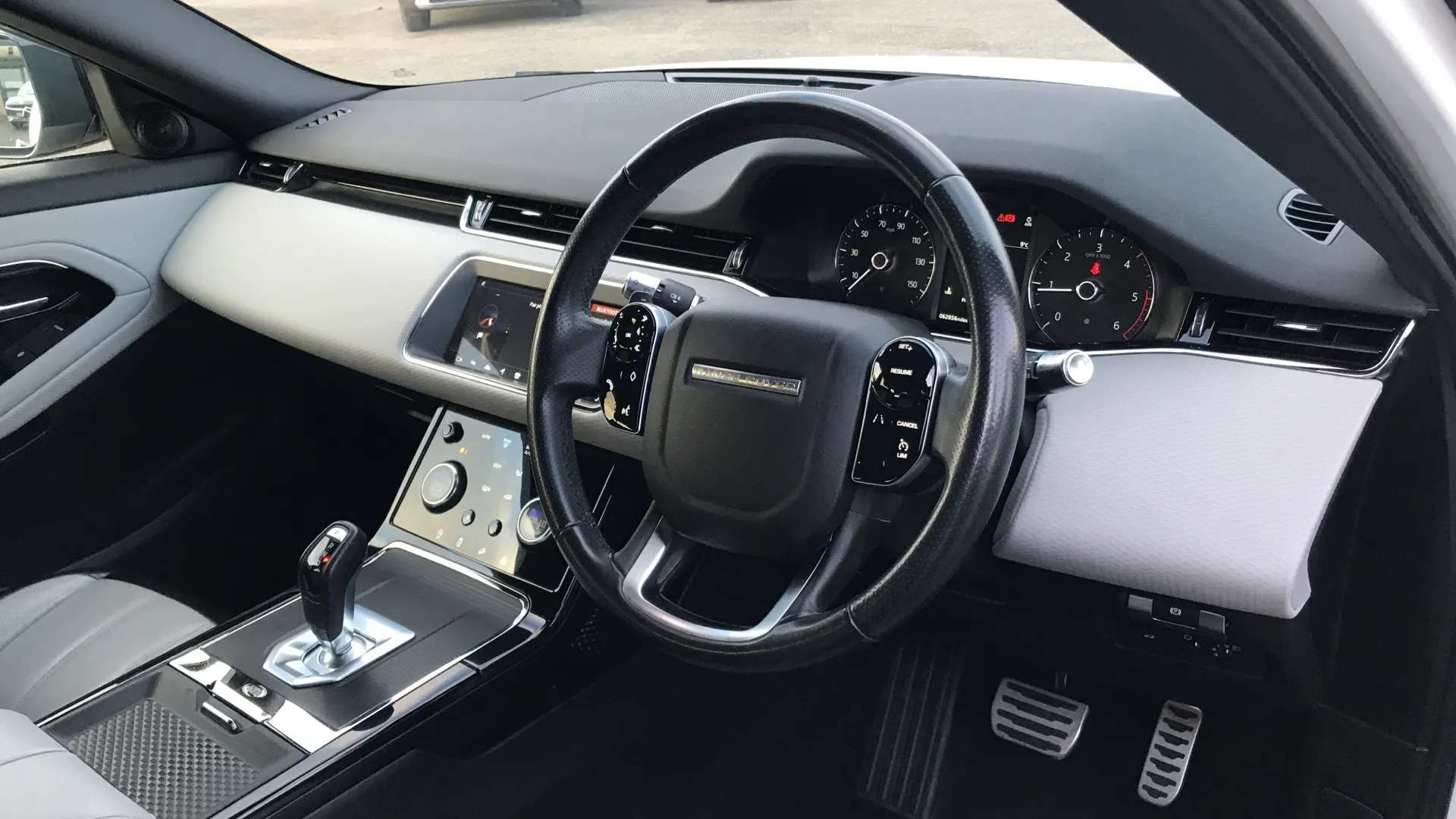 2019 LAND ROVER RANGE ROVER EVOQUE 2019 LAND ROVER RANGE ROVER EVOQUE