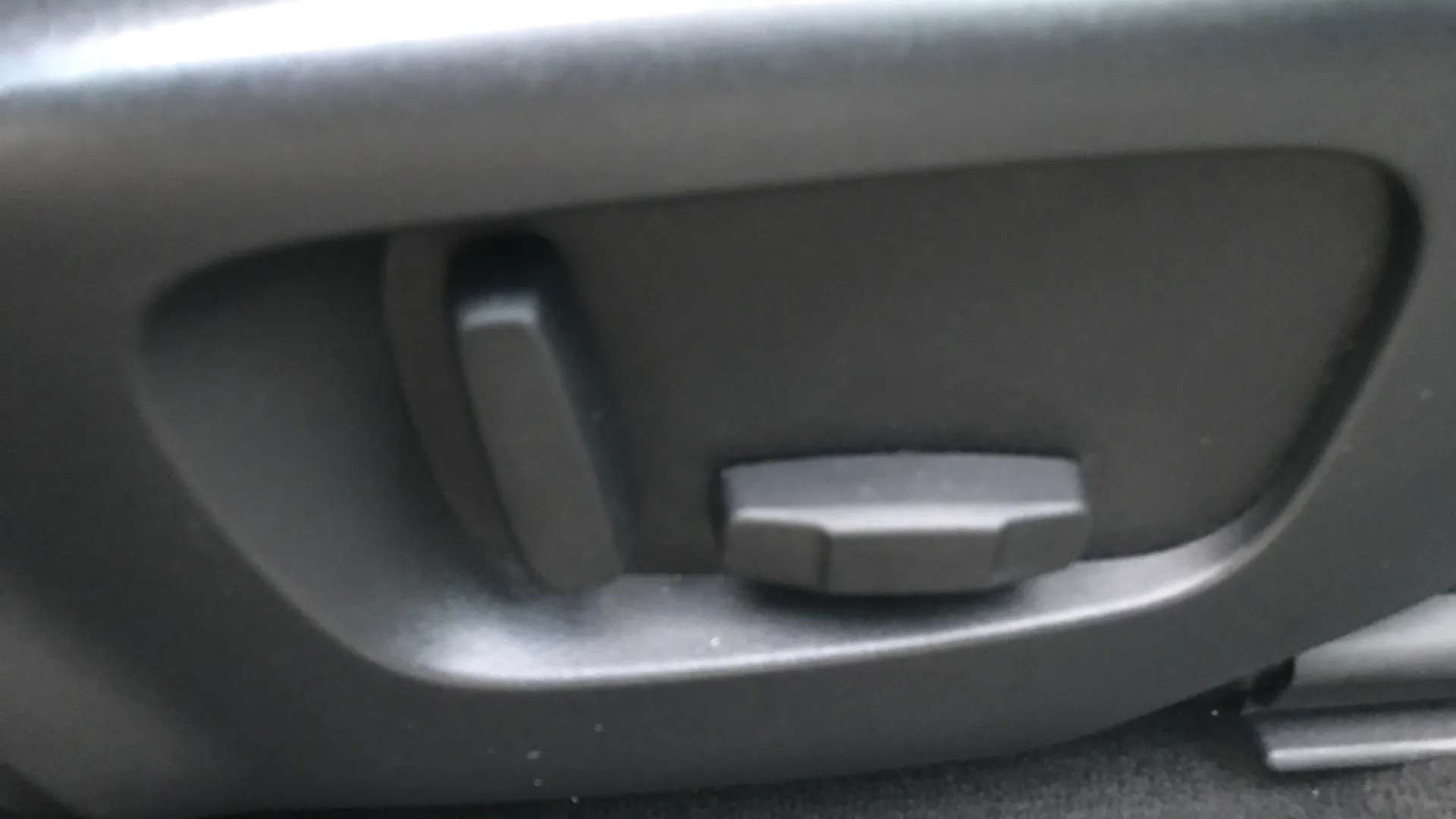 2019 LAND ROVER RANGE ROVER EVOQUE 2019 LAND ROVER RANGE ROVER EVOQUE