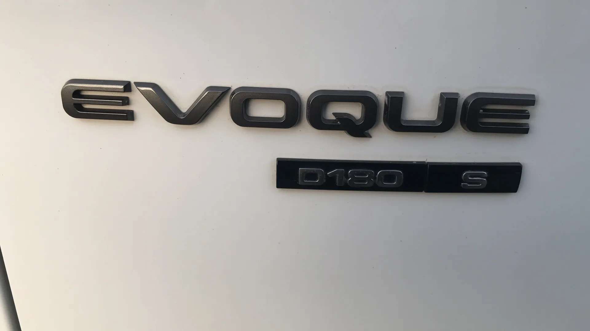 2019 LAND ROVER RANGE ROVER EVOQUE 2019 LAND ROVER RANGE ROVER EVOQUE