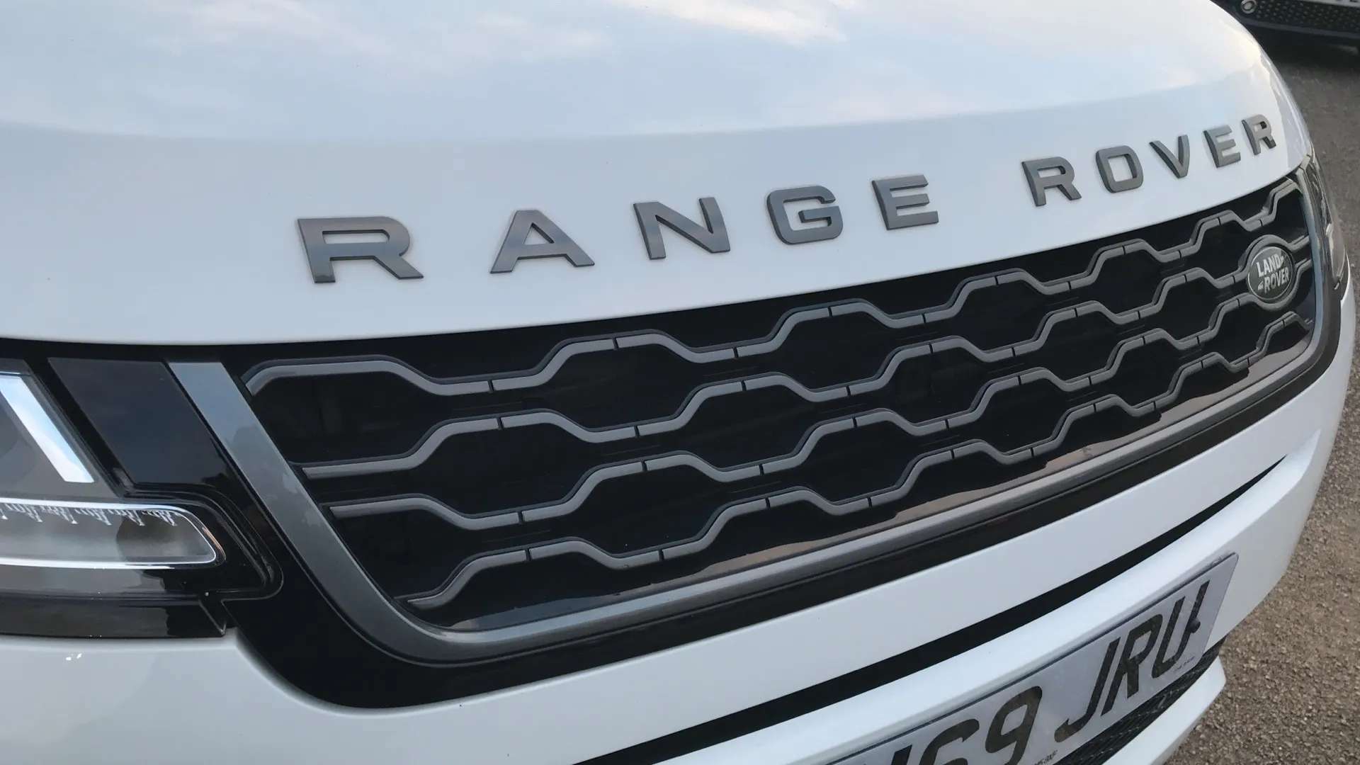 2019 LAND ROVER RANGE ROVER EVOQUE 2019 LAND ROVER RANGE ROVER EVOQUE