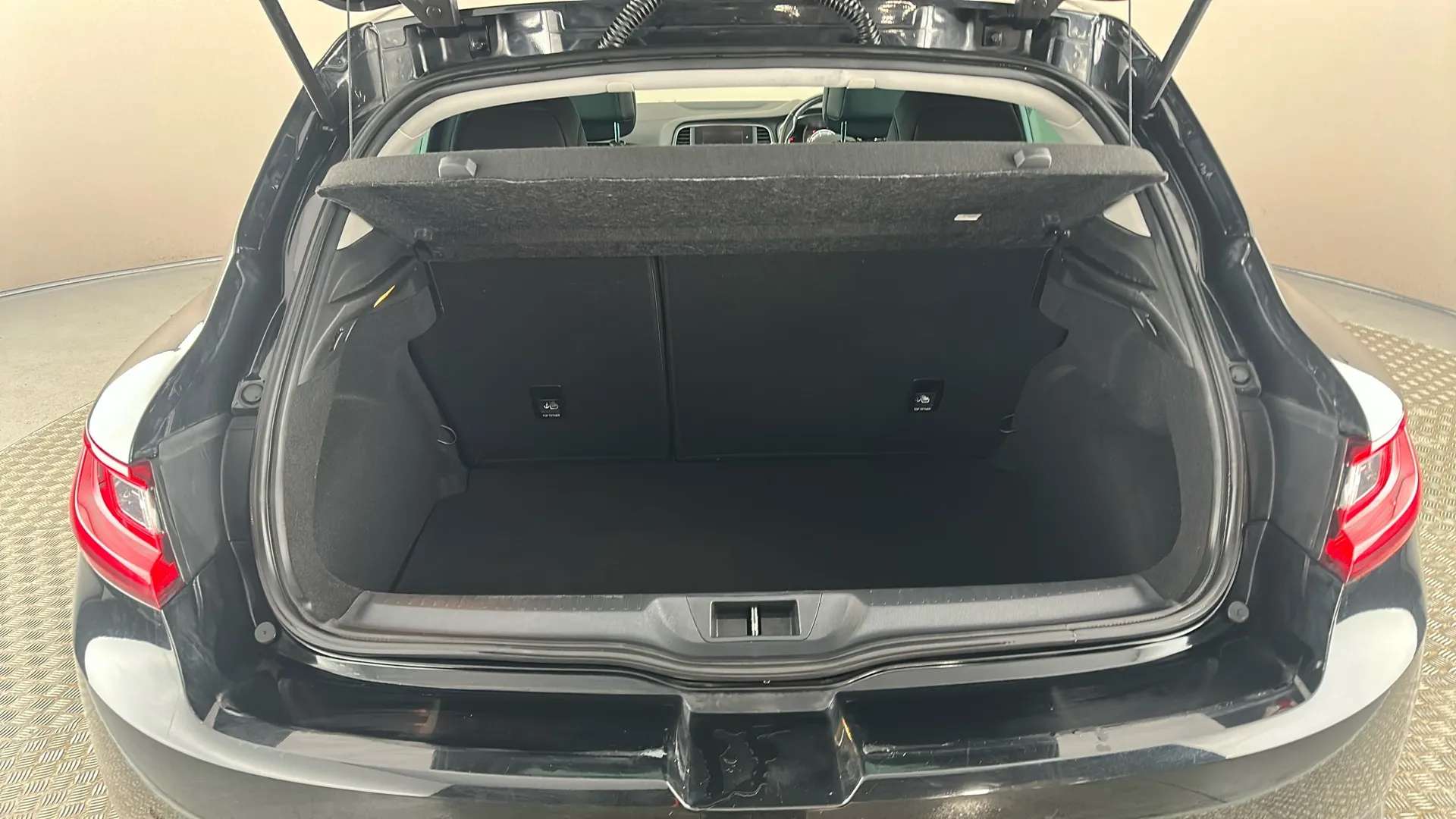 2016 RENAULT MEGANE 2016 RENAULT MEGANE