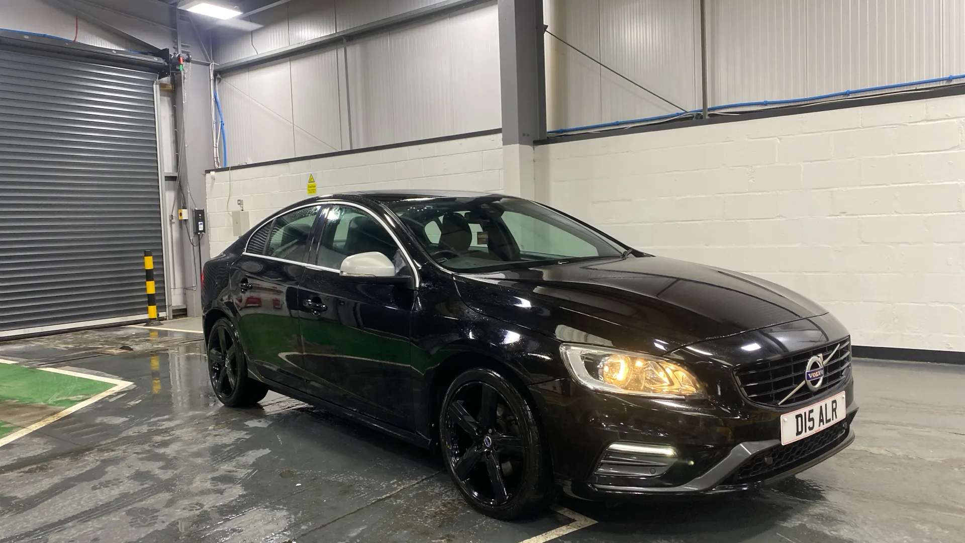 2017 VOLVO S60 2017 VOLVO S60