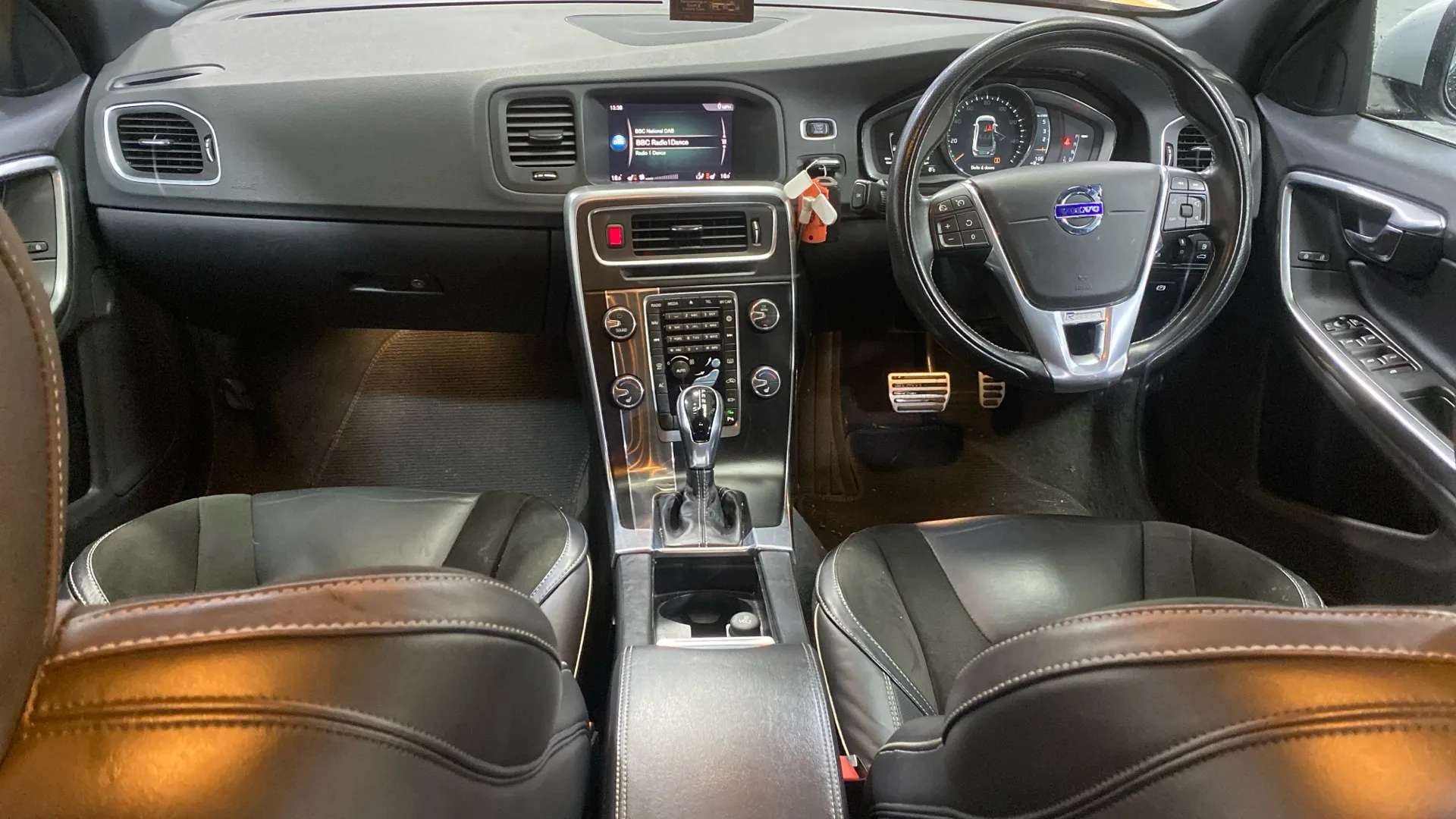 2017 VOLVO S60 2017 VOLVO S60