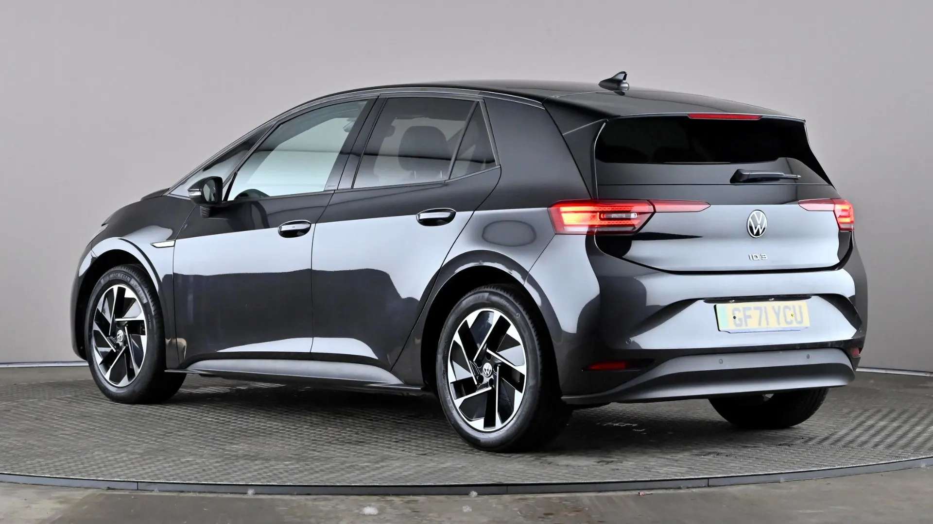 A 2021 VOLKSWAGEN ID.3 110kW Style Pure Performance 45kWh Auto A 2021 VOLKSWAGEN ID.3 110kW Style Pure Performance 45kWh Auto