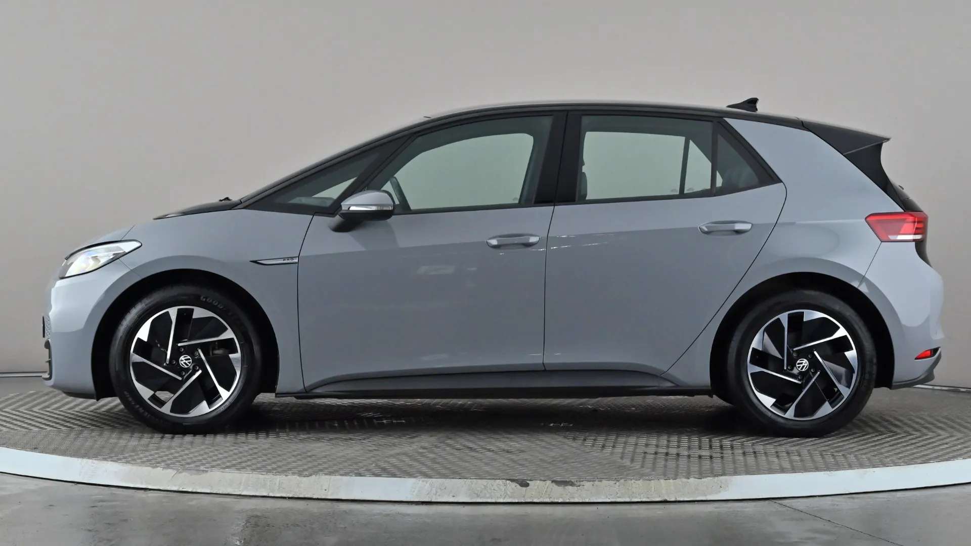 A 2021 VOLKSWAGEN ID.3 150kW Life Pro Performance 58kWh Auto A 2021 VOLKSWAGEN ID.3 150kW Life Pro Performance 58kWh Auto