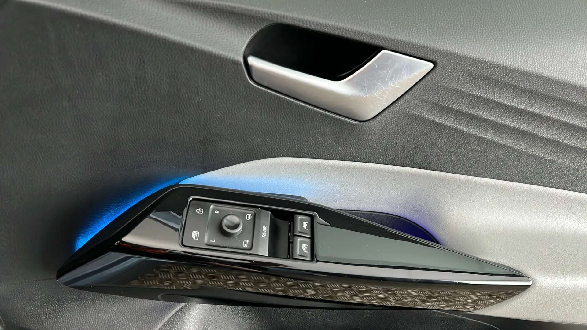 2023 VOLKSWAGEN ID.3 2023 VOLKSWAGEN ID.3