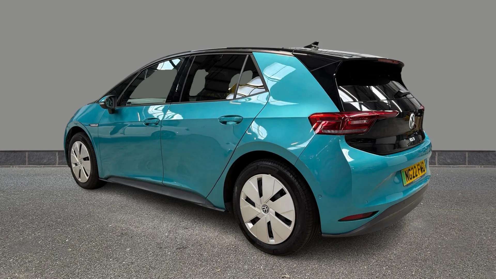 A 2022 VOLKSWAGEN ID.3 150kW Family Pro Performance 58kWh Auto A 2022 VOLKSWAGEN ID.3 150kW Family Pro Performance 58kWh Auto