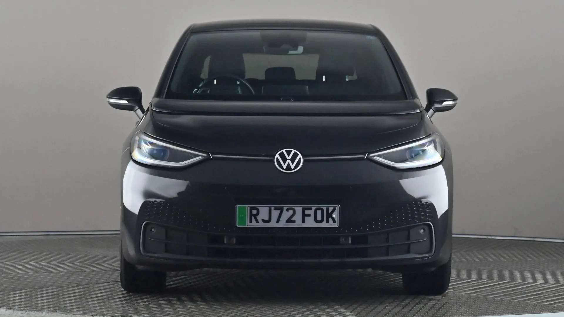 A 2022 VOLKSWAGEN ID.3 150kW Family Pro Performance 58kWh Auto A 2022 VOLKSWAGEN ID.3 150kW Family Pro Performance 58kWh Auto