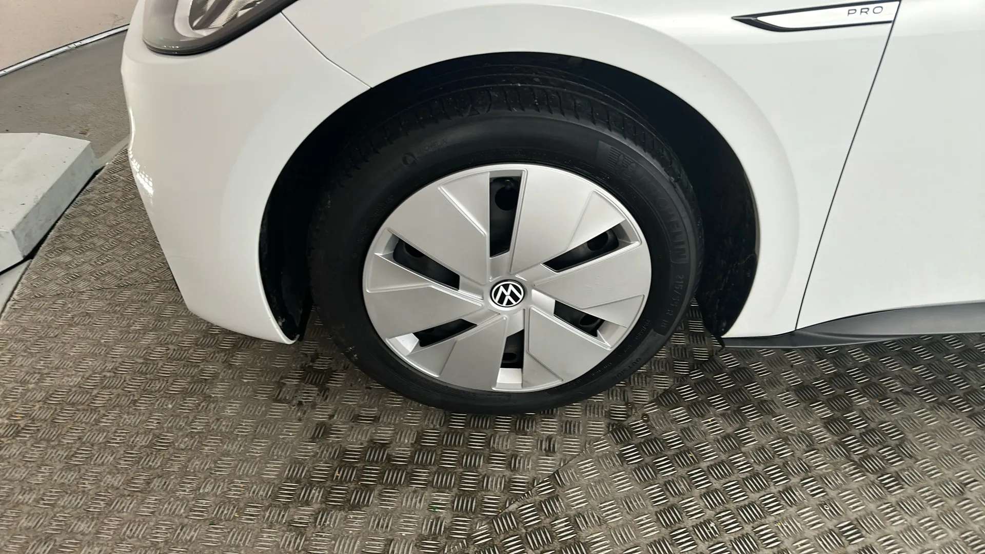 2020 VOLKSWAGEN ID.3 2020 VOLKSWAGEN ID.3
