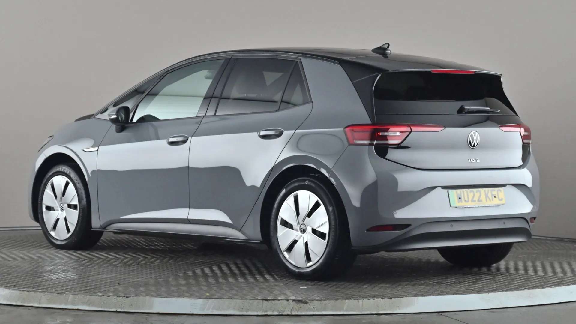 A 2022 VOLKSWAGEN ID.3 150kW Family Pro Performance 58kWh Auto A 2022 VOLKSWAGEN ID.3 150kW Family Pro Performance 58kWh Auto