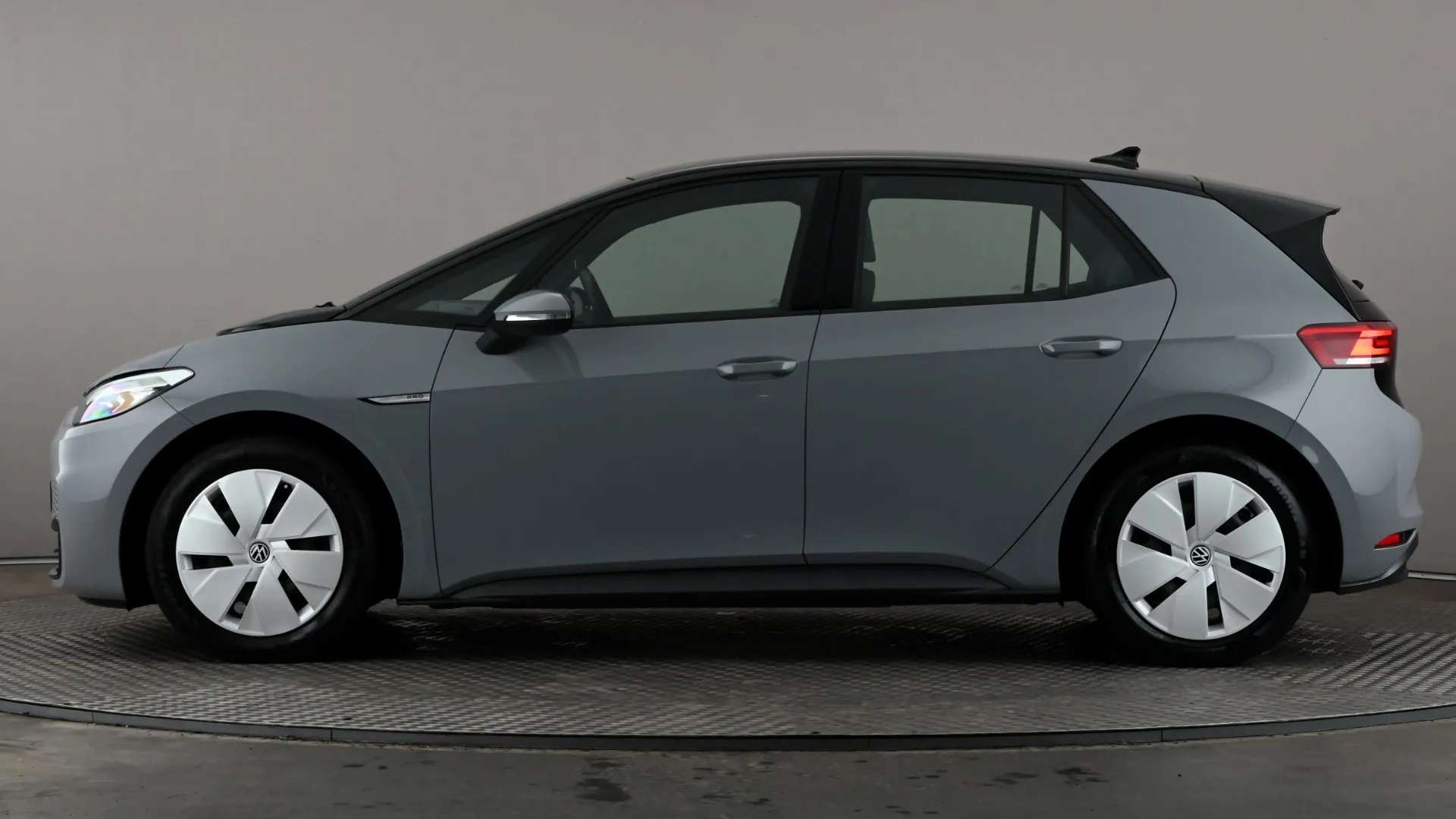 A 2021 VOLKSWAGEN ID.3 150kW Life Pro Performance 58kWh Auto A 2021 VOLKSWAGEN ID.3 150kW Life Pro Performance 58kWh Auto
