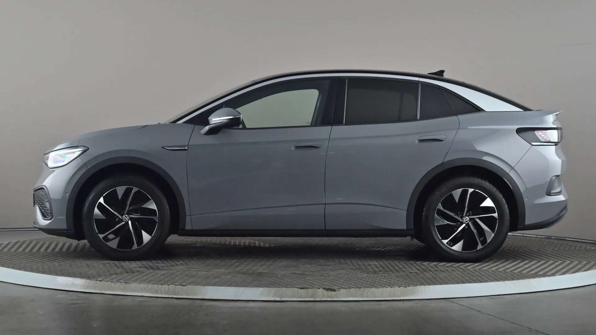 A 2022 VOLKSWAGEN ID.5 150kW Style Pro Performance 77kWh Auto A 2022 VOLKSWAGEN ID.5 150kW Style Pro Performance 77kWh Auto