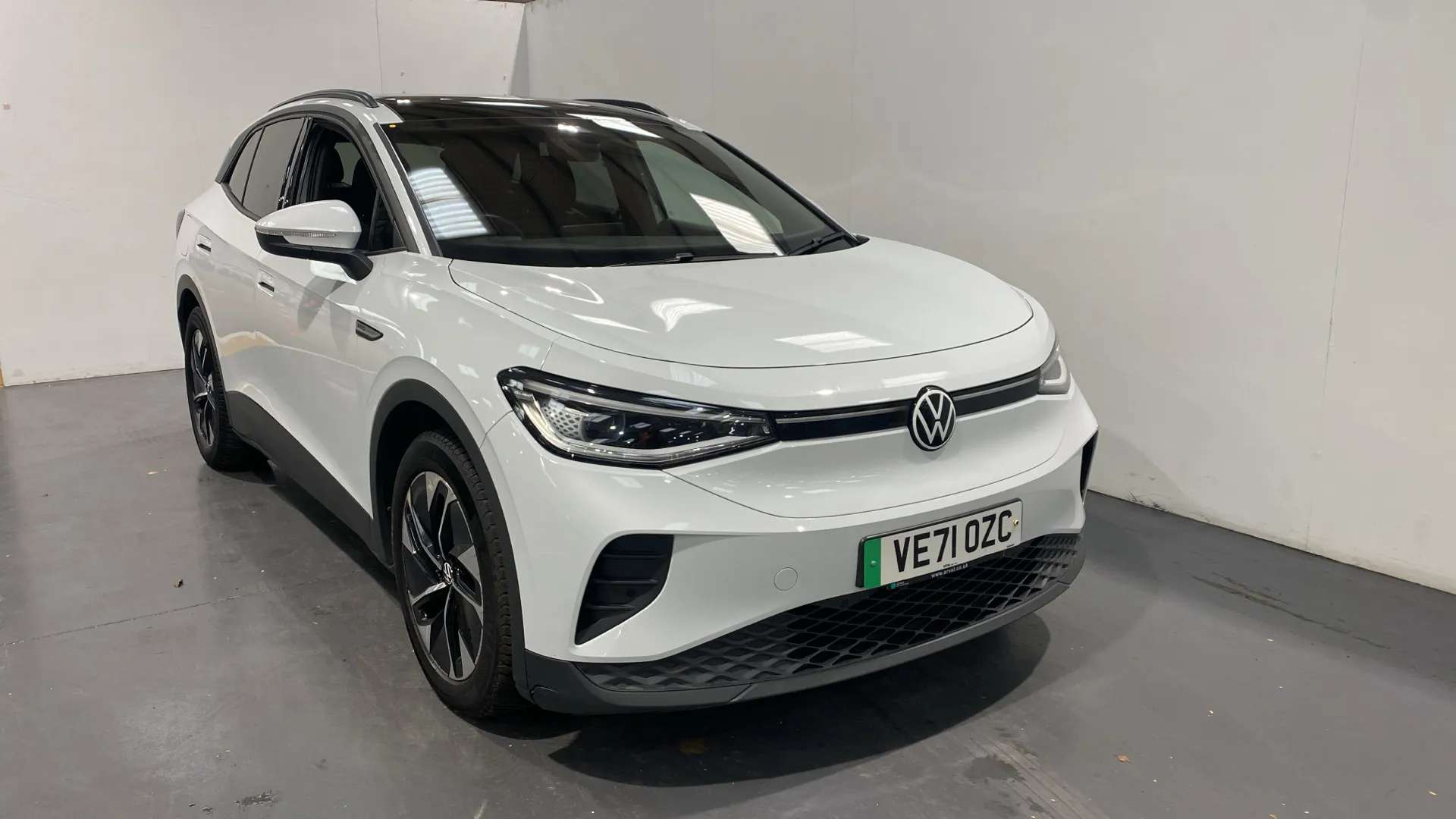 A 2022 VOLKSWAGEN ID.4 150kW Family Pro Performance 77kWh Auto A 2022 VOLKSWAGEN ID.4 150kW Family Pro Performance 77kWh Auto