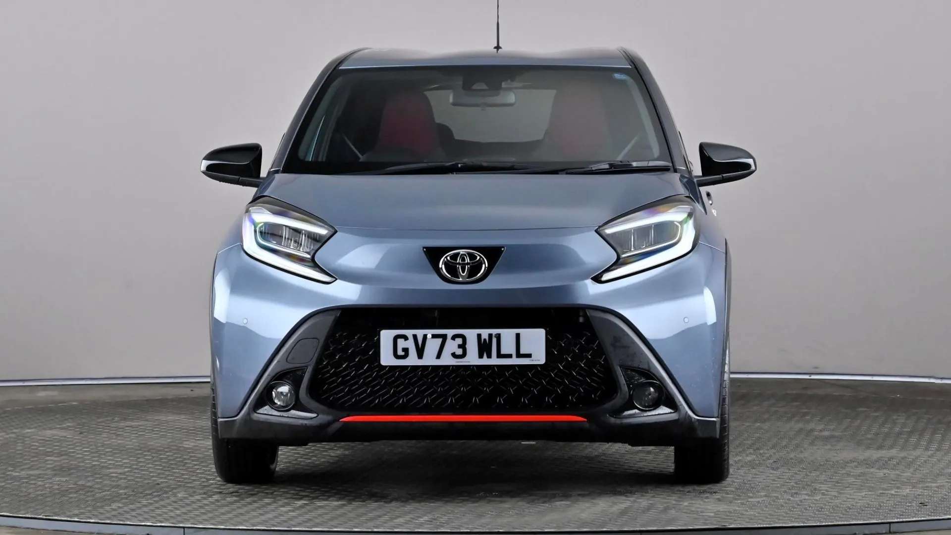 A 2024 TOYOTA AYGO X 1.0 VVT-i Undercover Auto A 2024 TOYOTA AYGO X 1.0 VVT-i Undercover Auto