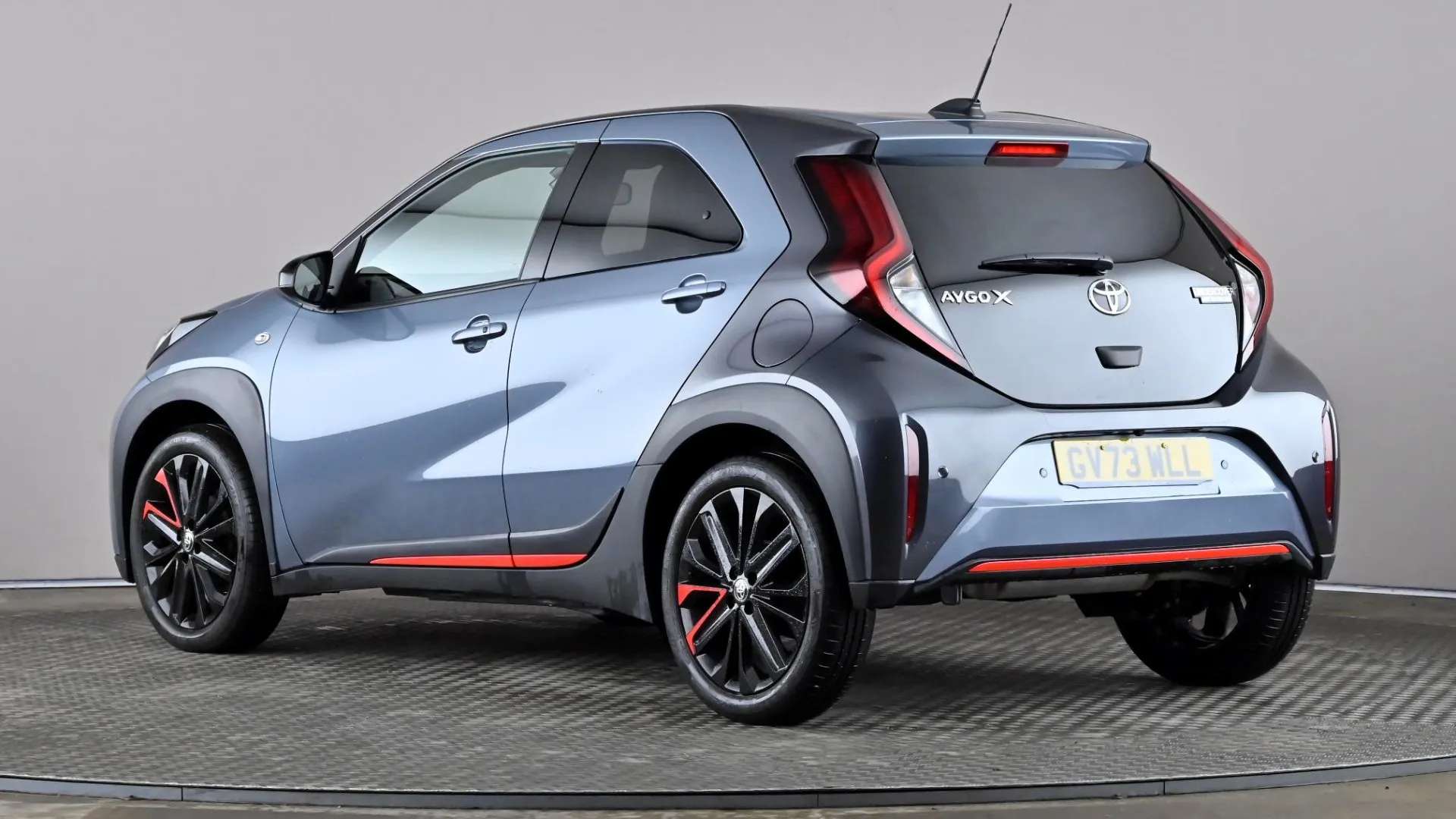 A 2024 TOYOTA AYGO X 1.0 VVT-i Undercover Auto A 2024 TOYOTA AYGO X 1.0 VVT-i Undercover Auto