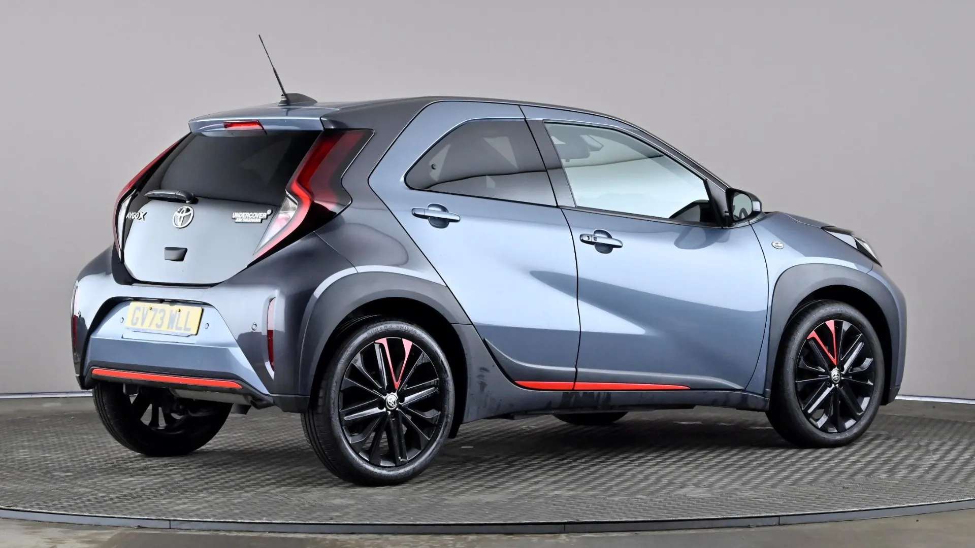 2024 TOYOTA AYGO X 2024 TOYOTA AYGO X
