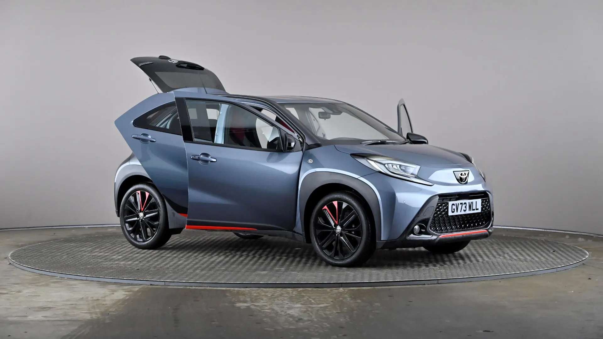 2024 TOYOTA AYGO X 2024 TOYOTA AYGO X