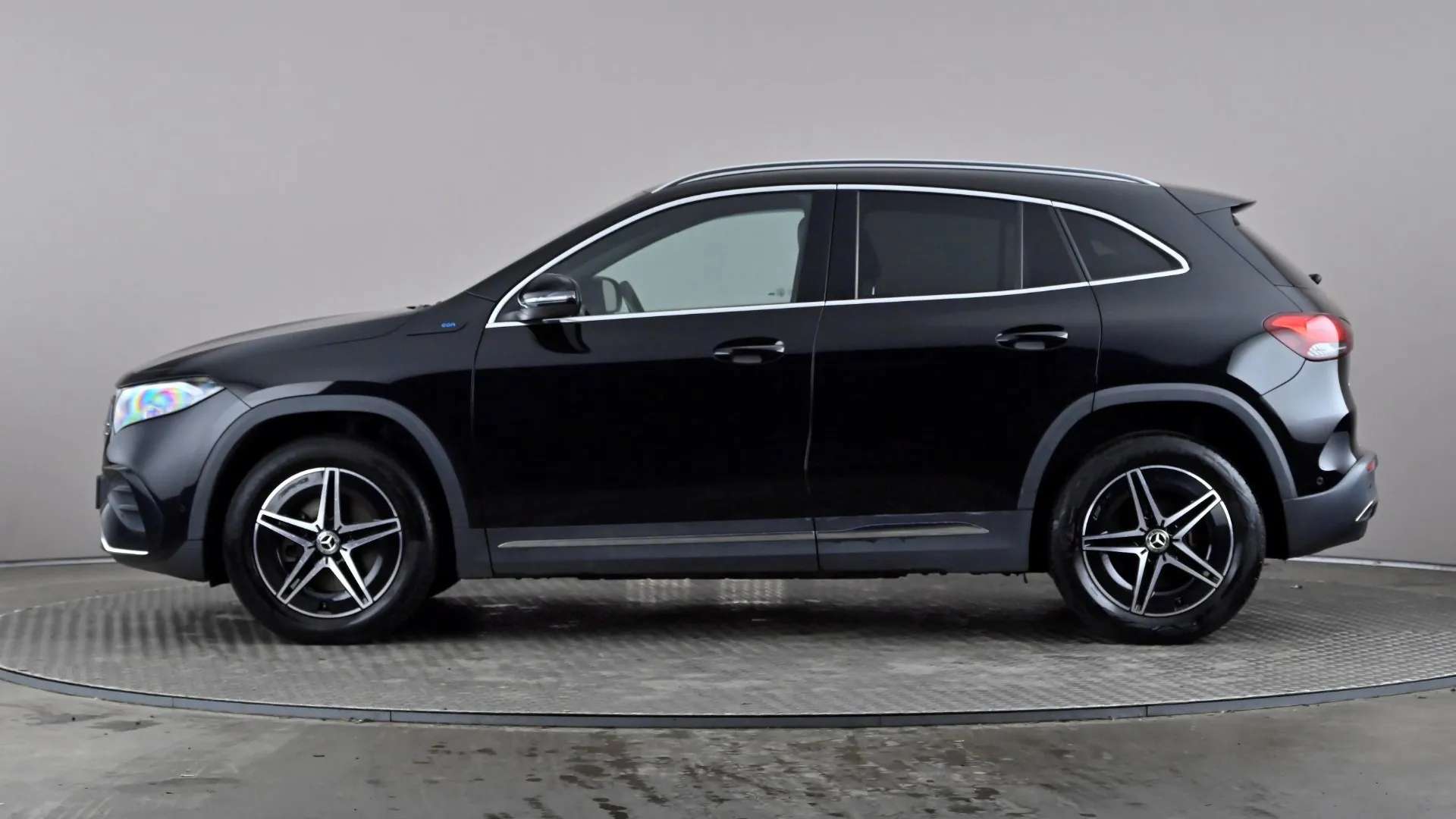 A 2021 MERCEDES-BENZ EQA EQA 250 140kW AMG Line 66.5kWh Auto A 2021 MERCEDES-BENZ EQA EQA 250 140kW AMG Line 66.5kWh Auto