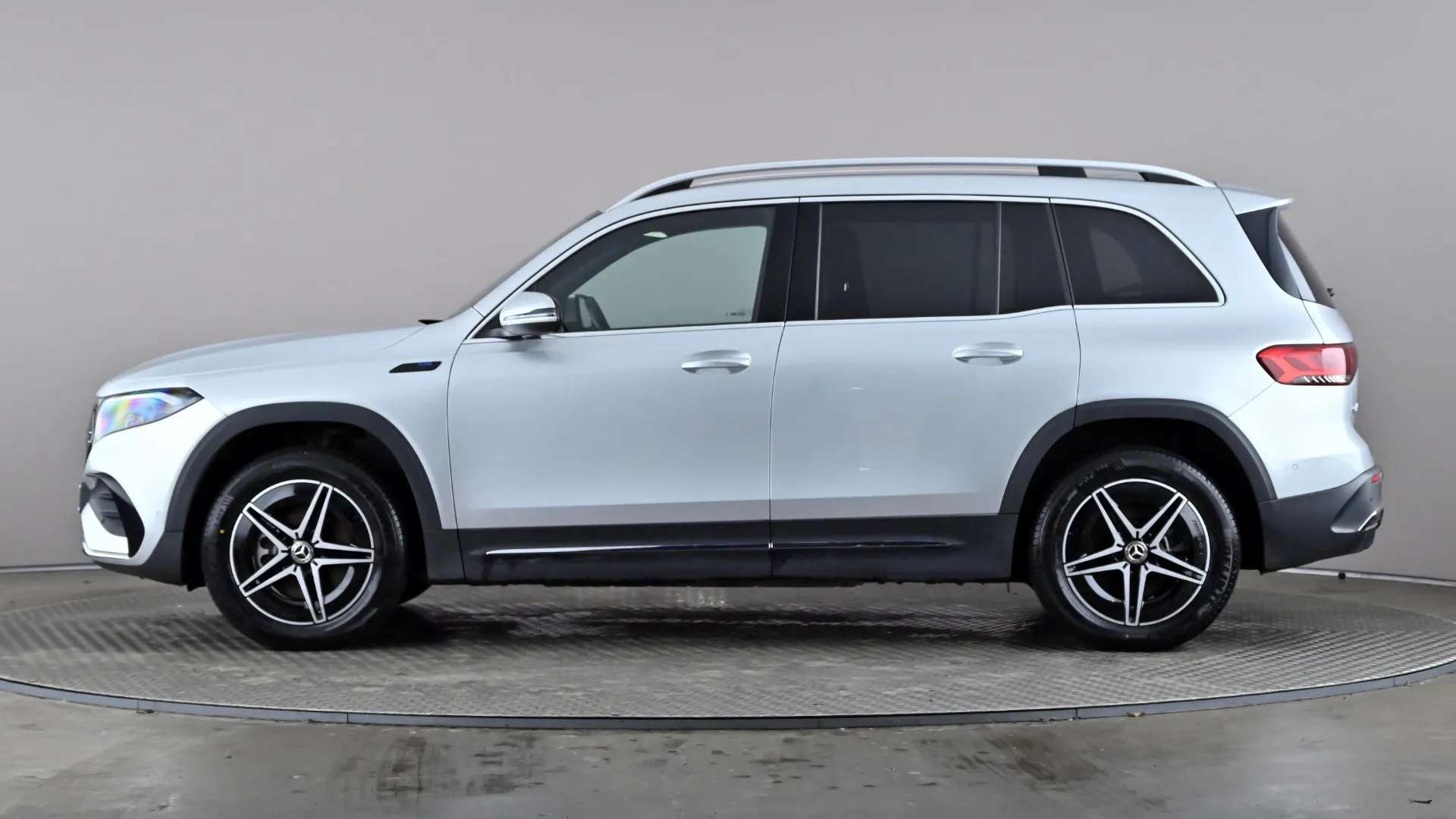 A 2022 MERCEDES-BENZ EQB EQB 350 4Matic 215kW AMG Line 66.5kWh Auto A 2022 MERCEDES-BENZ EQB EQB 350 4Matic 215kW AMG Line 66.5kWh Auto