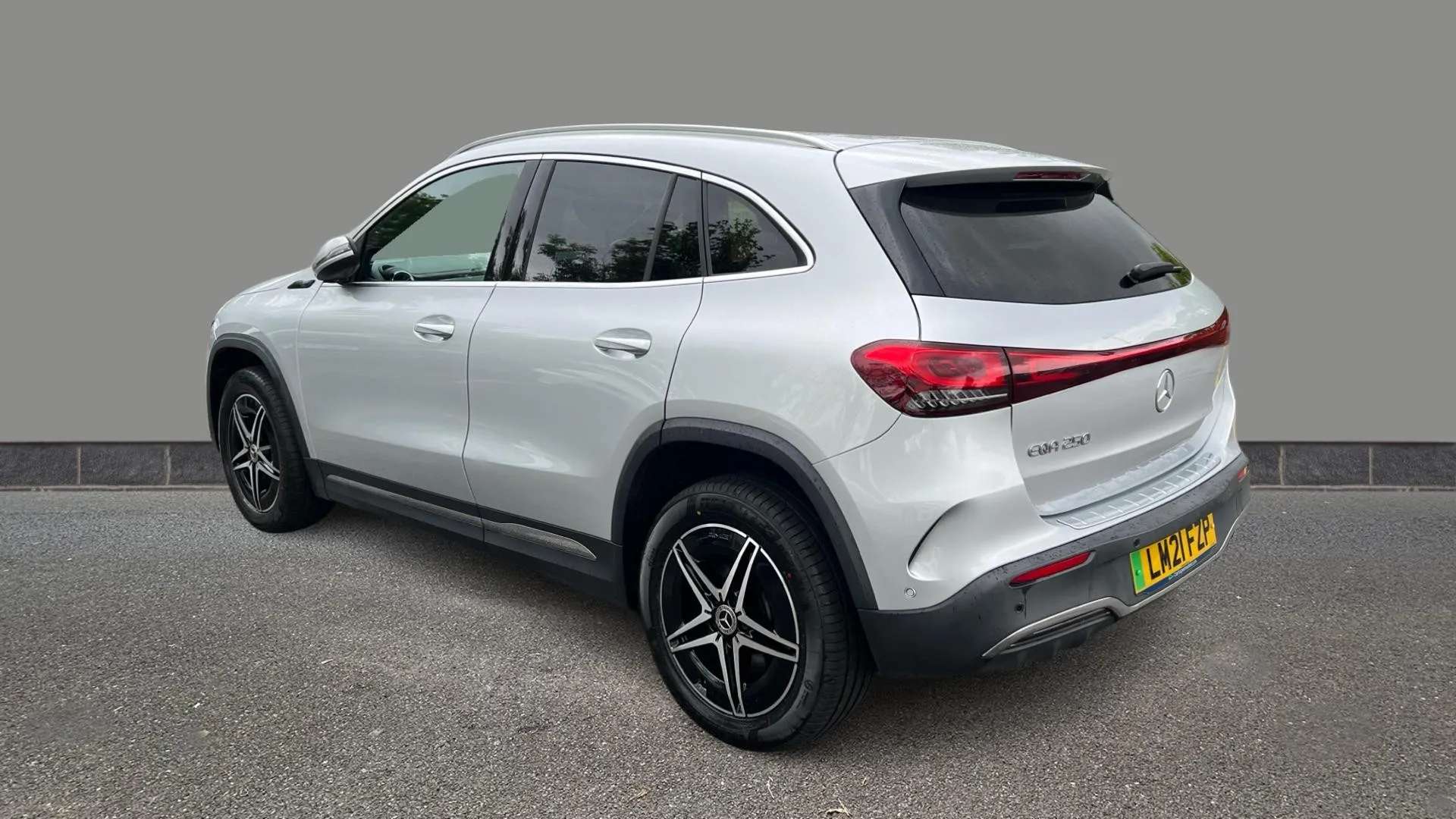 A 2021 MERCEDES-BENZ EQA EQA 250 140kW AMG Line 66.5kWh Auto A 2021 MERCEDES-BENZ EQA EQA 250 140kW AMG Line 66.5kWh Auto