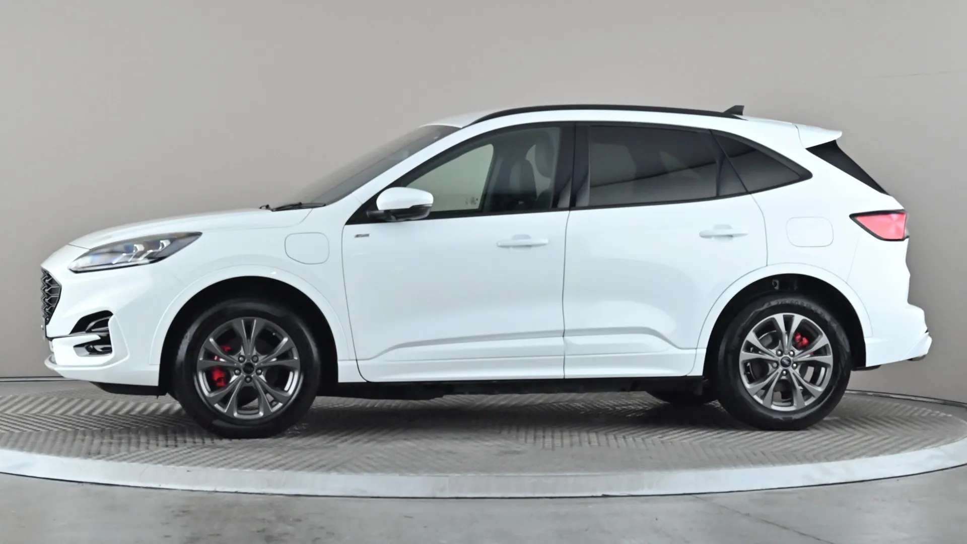 A 2024 FORD KUGA 2.5 PHEV ST-Line Edition CVT A 2024 FORD KUGA 2.5 PHEV ST-Line Edition CVT