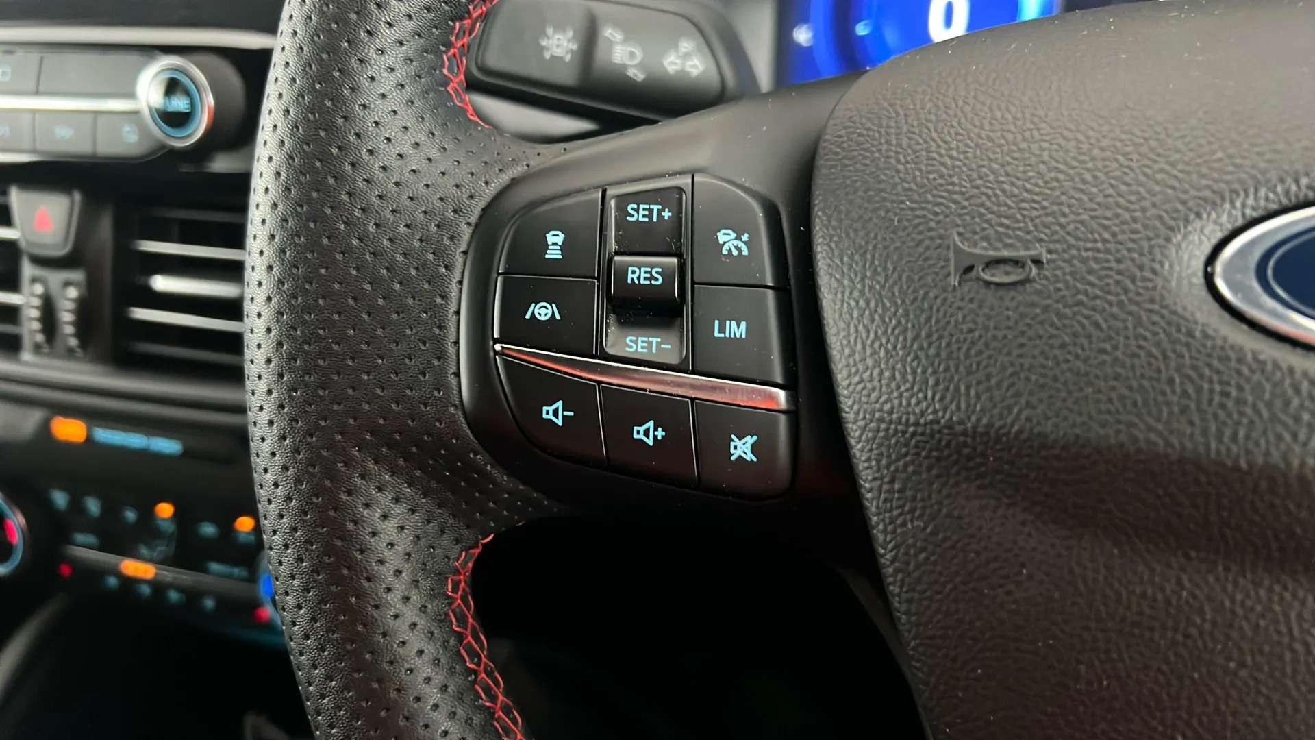 2023 FORD KUGA 2023 FORD KUGA
