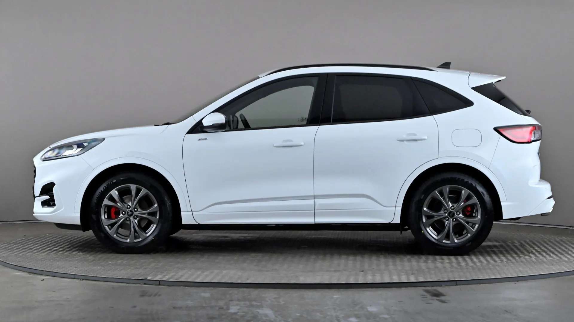 A 2024 FORD KUGA 2.5 FHEV ST-Line Edition CVT A 2024 FORD KUGA 2.5 FHEV ST-Line Edition CVT
