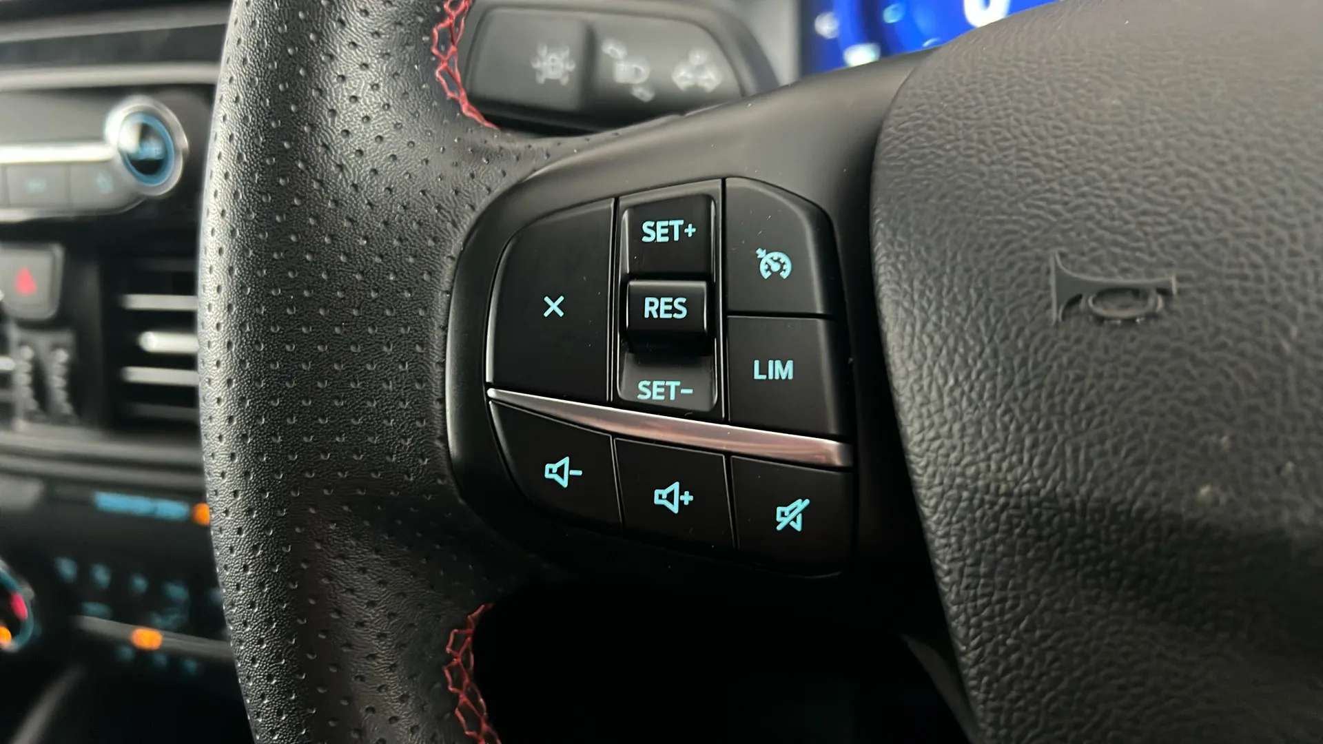 2023 FORD KUGA 2023 FORD KUGA