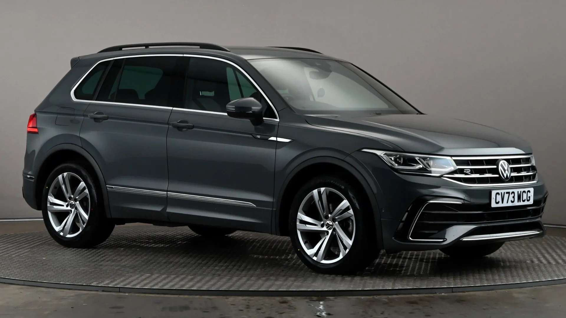 A 2023 VOLKSWAGEN TIGUAN 2.0 TDI R-Line Edition DSG A 2023 VOLKSWAGEN TIGUAN 2.0 TDI R-Line Edition DSG