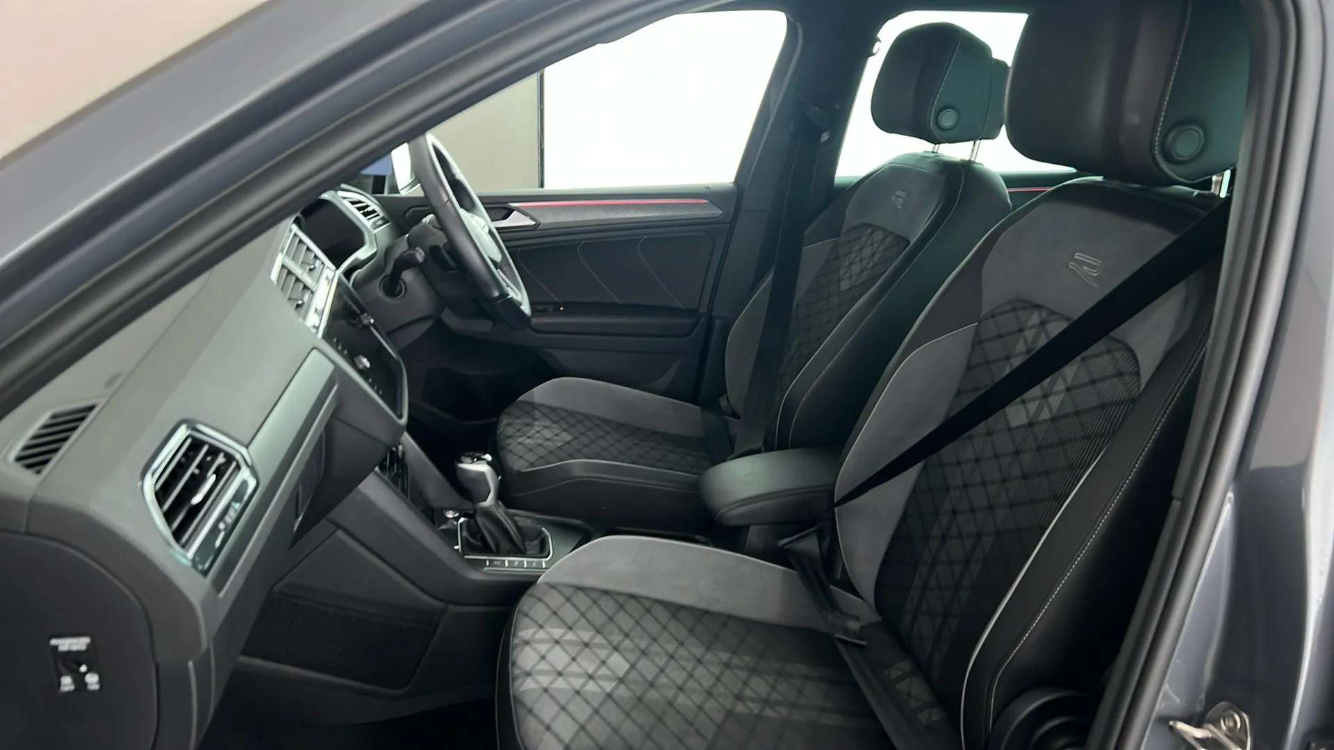 2023 VOLKSWAGEN TIGUAN 2023 VOLKSWAGEN TIGUAN