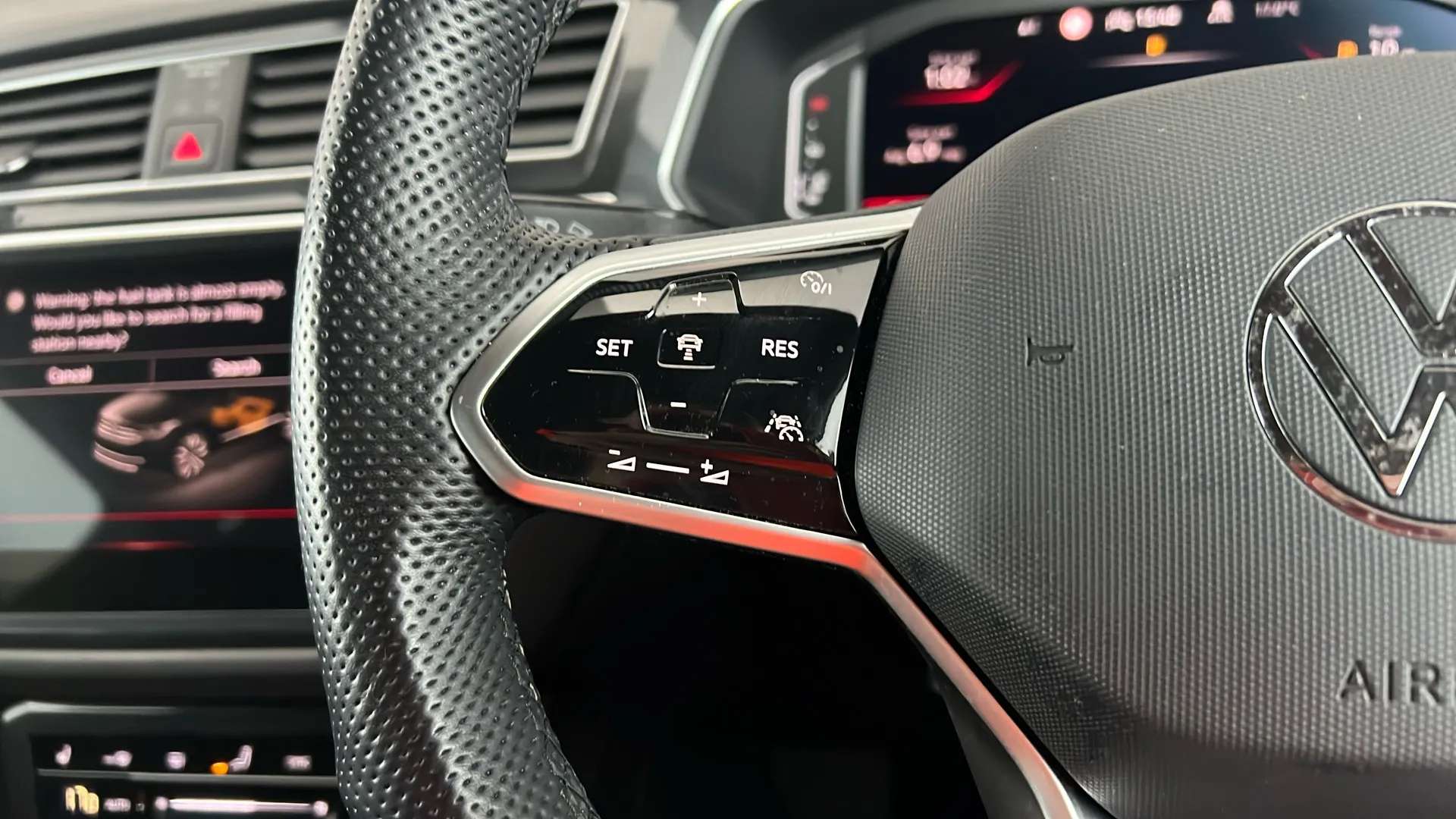 2023 VOLKSWAGEN TIGUAN 2023 VOLKSWAGEN TIGUAN
