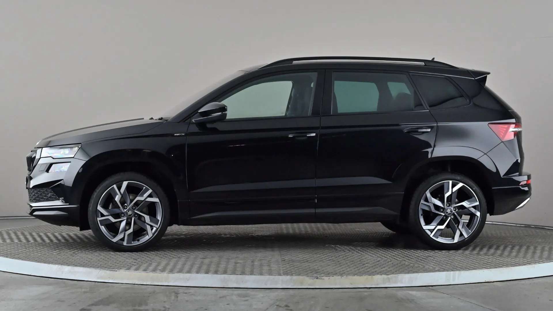 A 2025 SKODA KAROQ 1.5 TSI Sportline Edition DSG A 2025 SKODA KAROQ 1.5 TSI Sportline Edition DSG