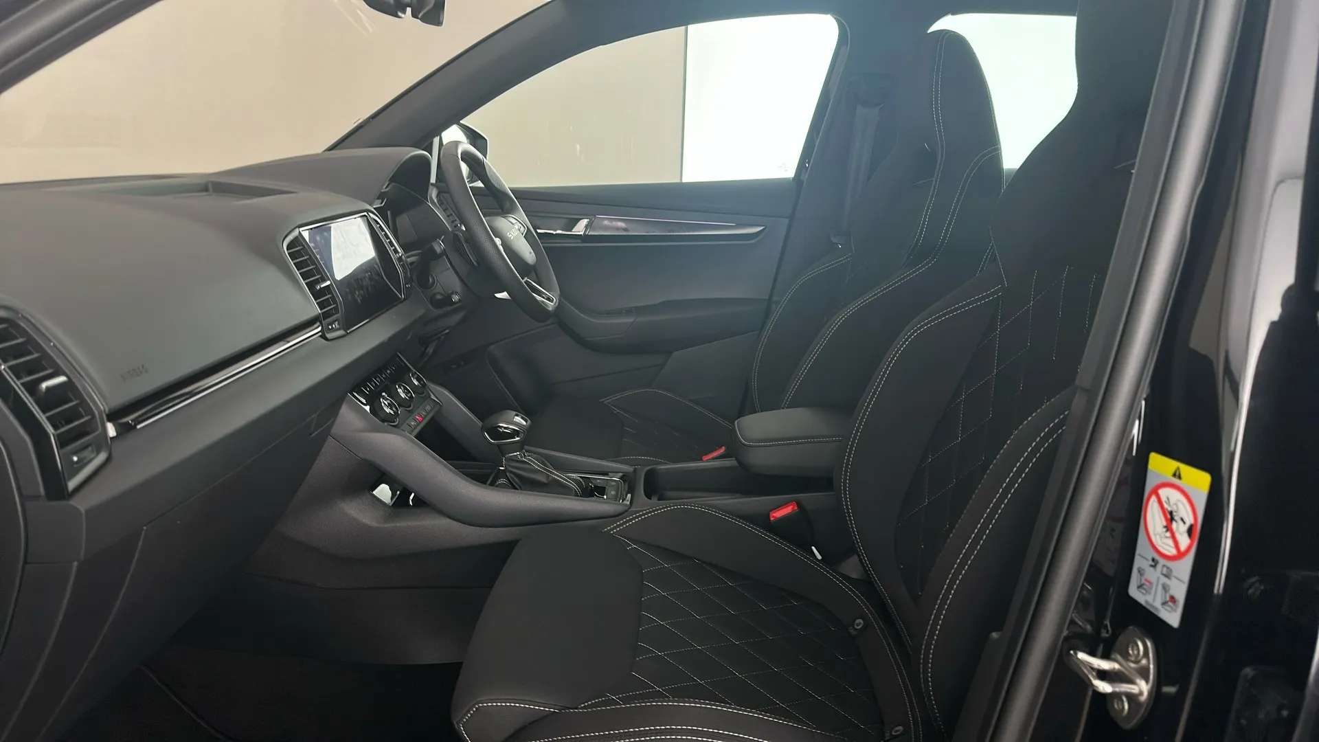 2025 SKODA KAROQ 2025 SKODA KAROQ