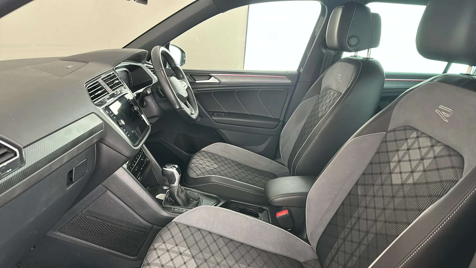 2023 VOLKSWAGEN TIGUAN 2023 VOLKSWAGEN TIGUAN