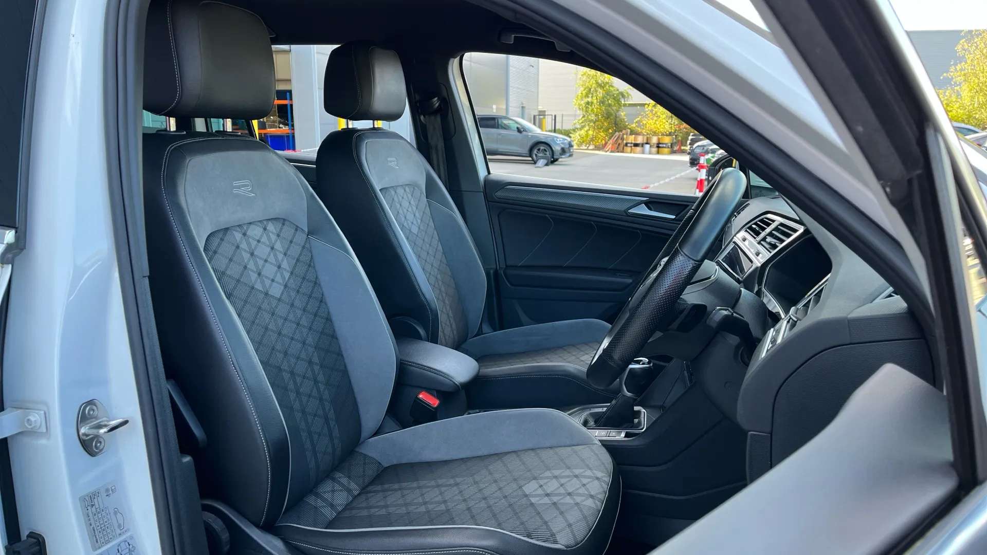 2023 VOLKSWAGEN TIGUAN 2023 VOLKSWAGEN TIGUAN