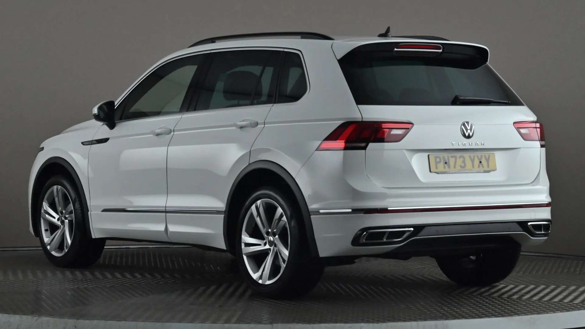 A 2023 VOLKSWAGEN TIGUAN 1.5 TSI 150 R-Line Edition DSG A 2023 VOLKSWAGEN TIGUAN 1.5 TSI 150 R-Line Edition DSG