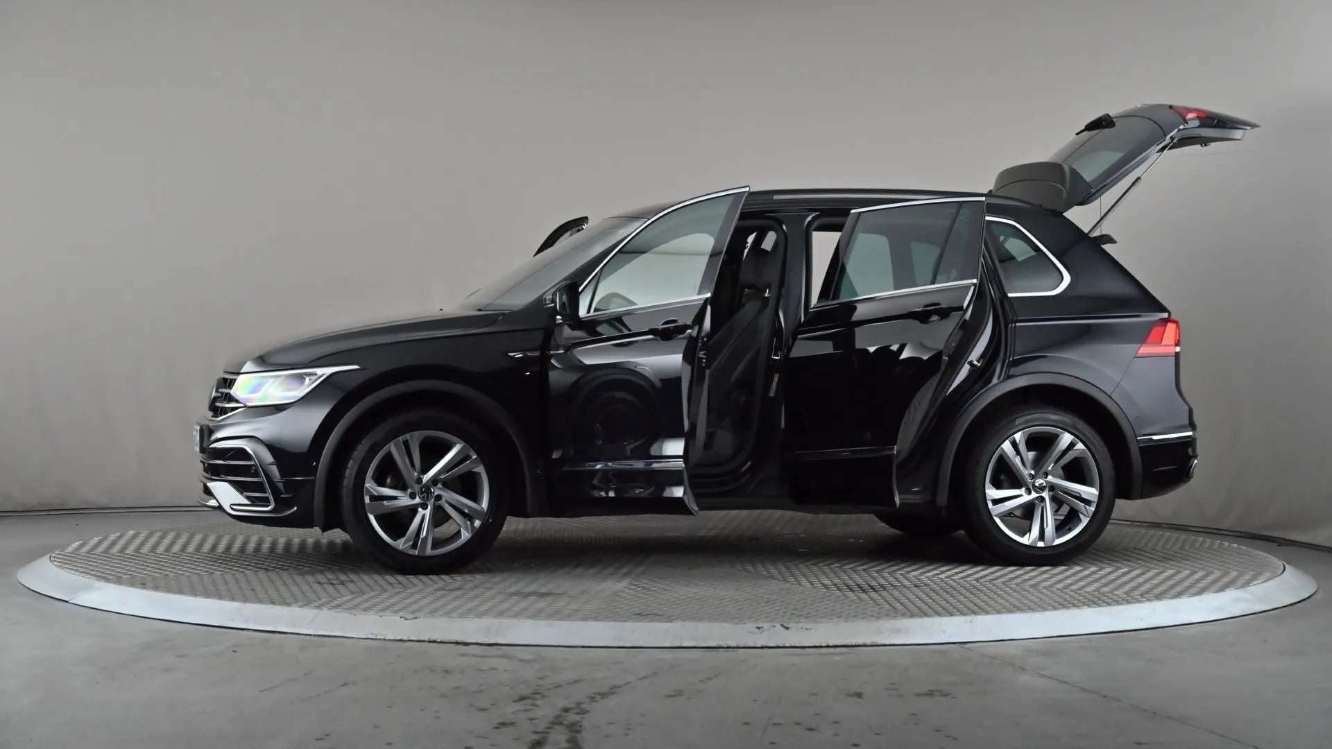 2023 VOLKSWAGEN TIGUAN 2023 VOLKSWAGEN TIGUAN