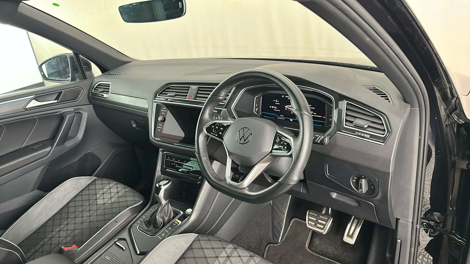 2023 VOLKSWAGEN TIGUAN 2023 VOLKSWAGEN TIGUAN