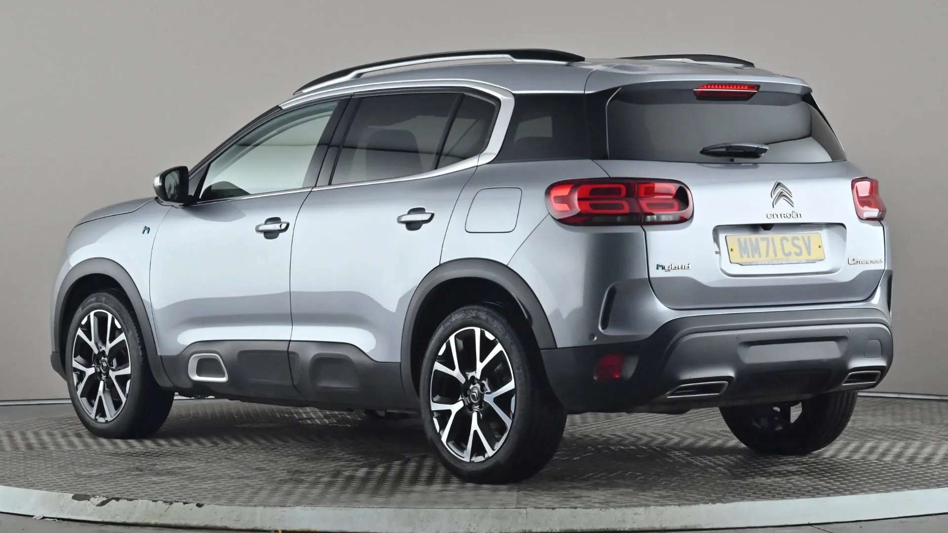 A 2021 CITROEN C5 AIRCROSS 1.6 Plug-in Hybrid 225 Shine Plus e-EAT8 A 2021 CITROEN C5 AIRCROSS 1.6 Plug-in Hybrid 225 Shine Plus e-EAT8