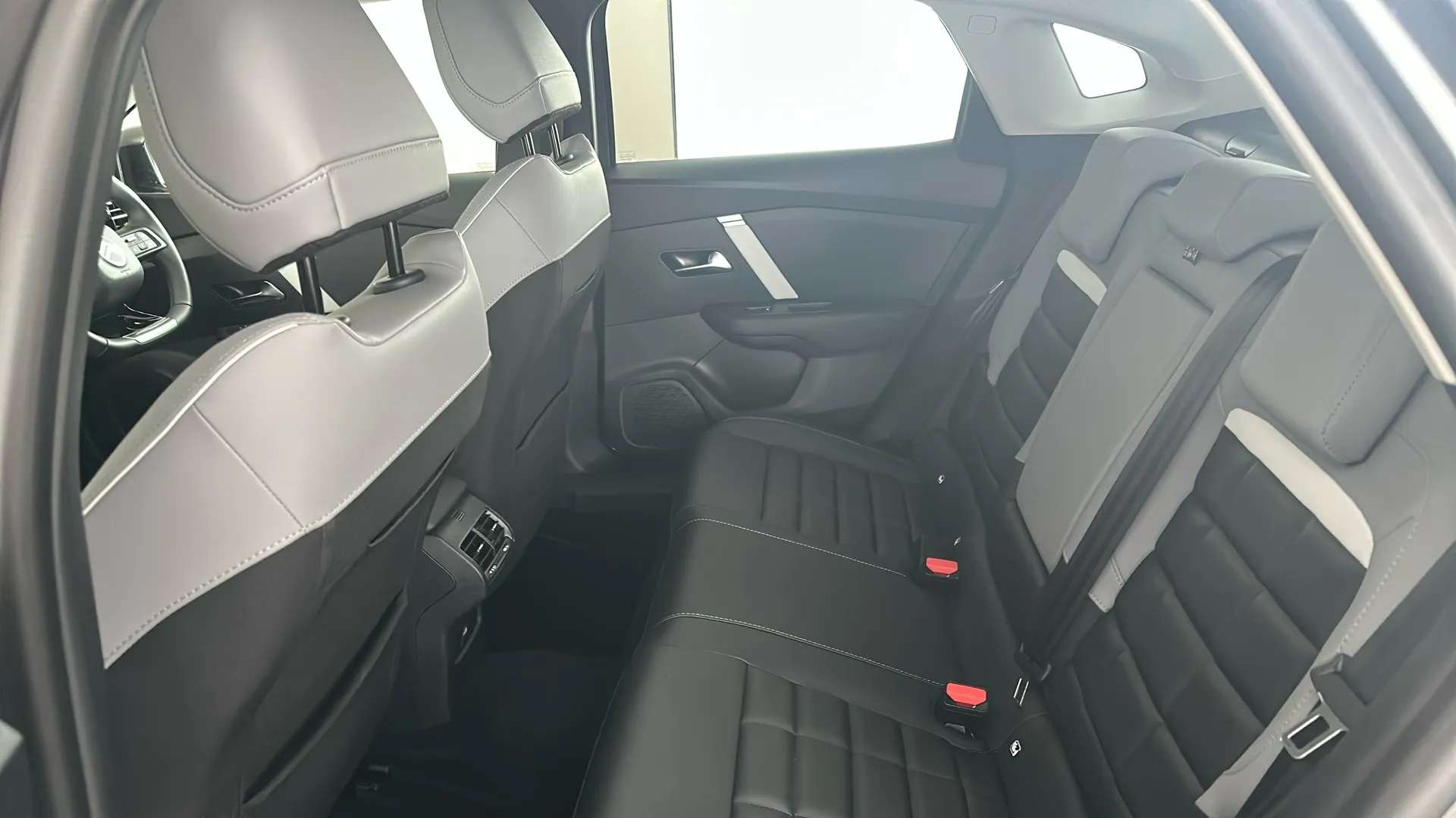 2025 CITROEN C4 X 2025 CITROEN C4 X