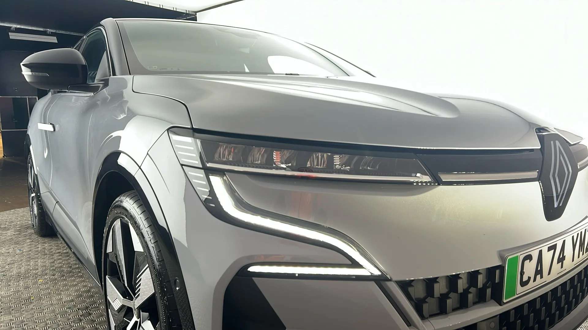 2024 RENAULT MEGANE E-TECH 2024 RENAULT MEGANE E-TECH