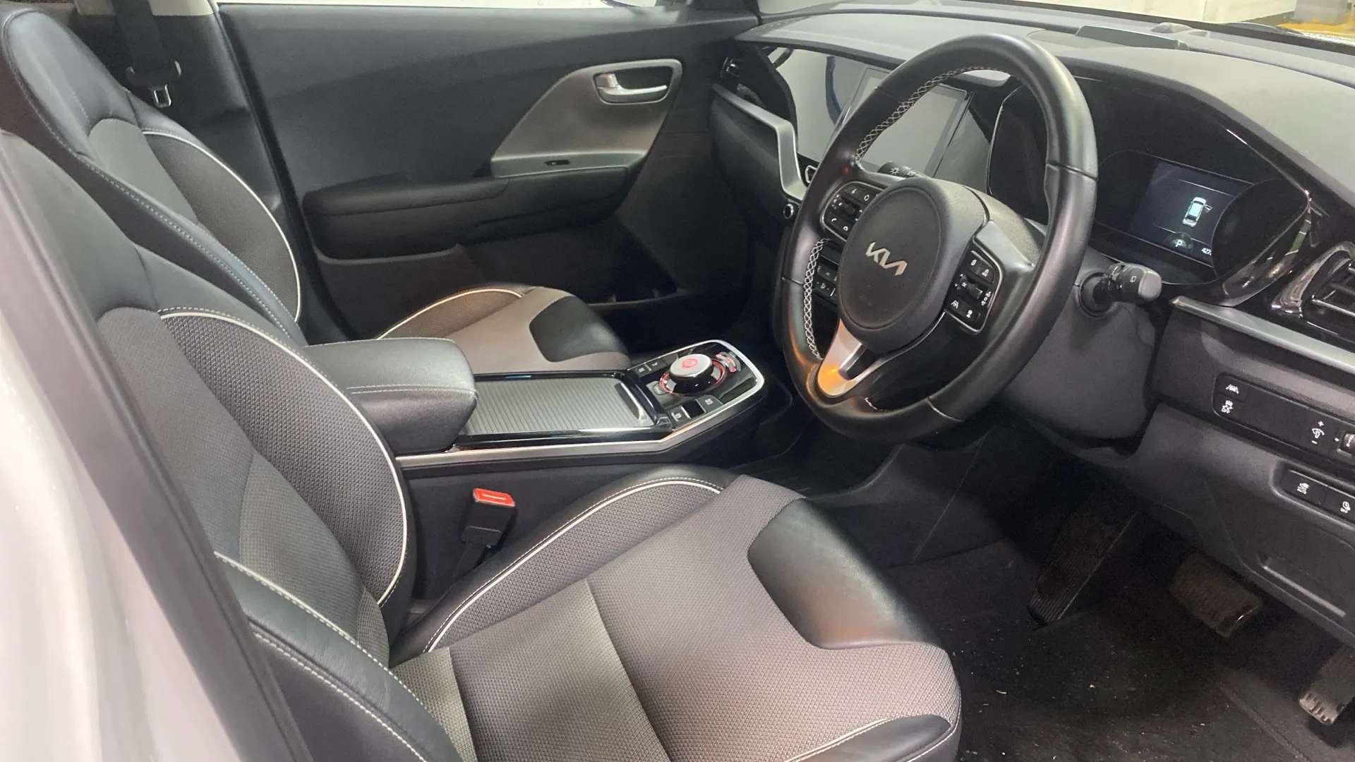 2021 KIA E-NIRO 2021 KIA E-NIRO