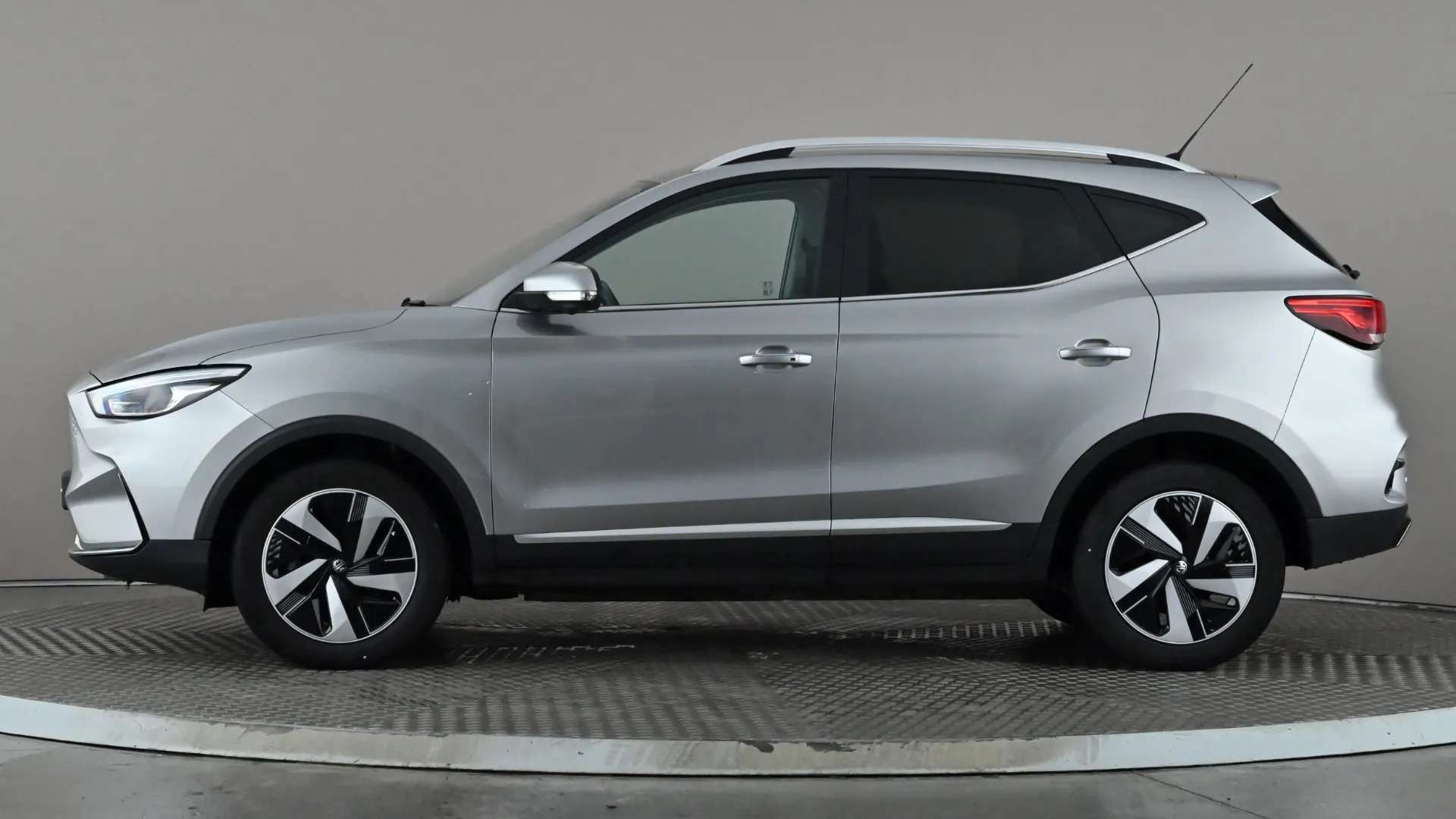 A 2023 MG MOTOR UK ZS 115kW Trophy EV Long Range 73kWh Auto A 2023 MG MOTOR UK ZS 115kW Trophy EV Long Range 73kWh Auto