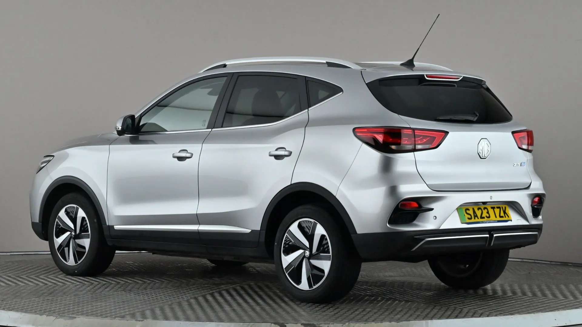 A 2023 MG MOTOR UK ZS 115kW Trophy EV Long Range 73kWh Auto A 2023 MG MOTOR UK ZS 115kW Trophy EV Long Range 73kWh Auto