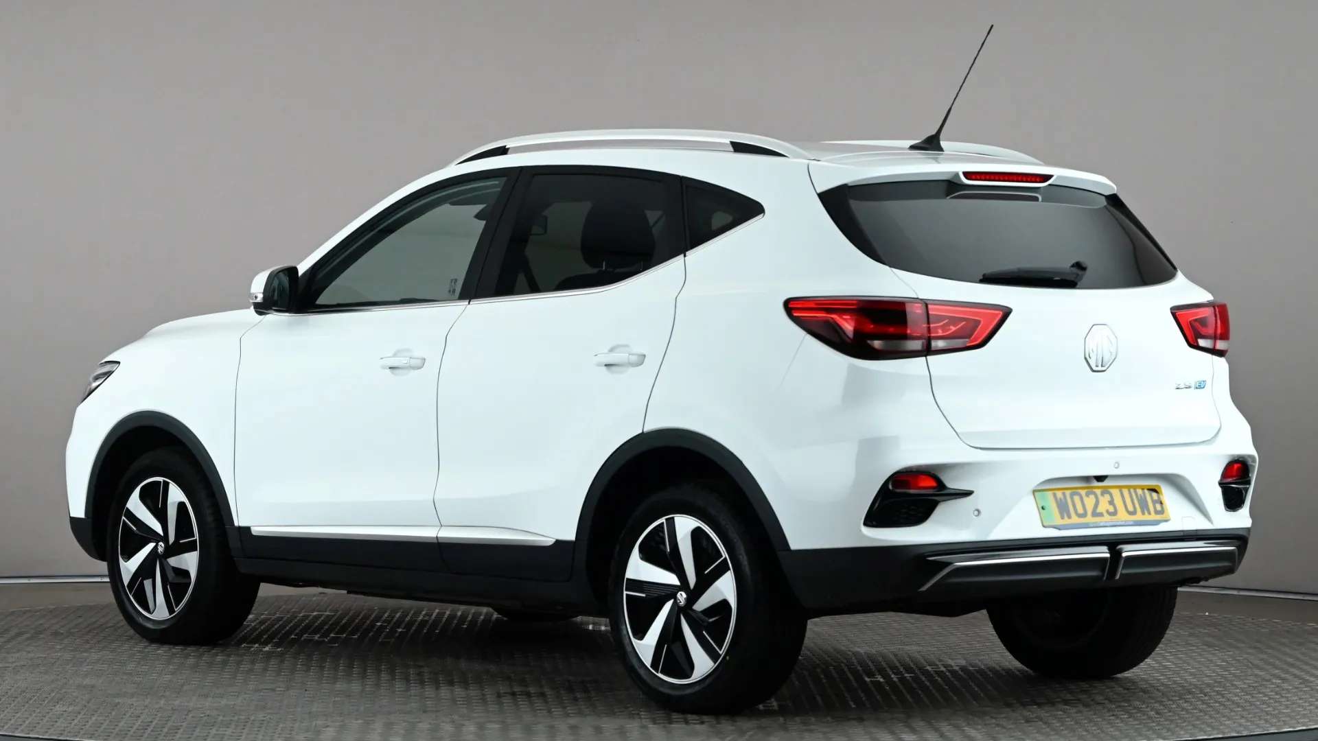 A 2023 MG MOTOR UK ZS 115kW Trophy EV Long Range 73kWh Auto A 2023 MG MOTOR UK ZS 115kW Trophy EV Long Range 73kWh Auto