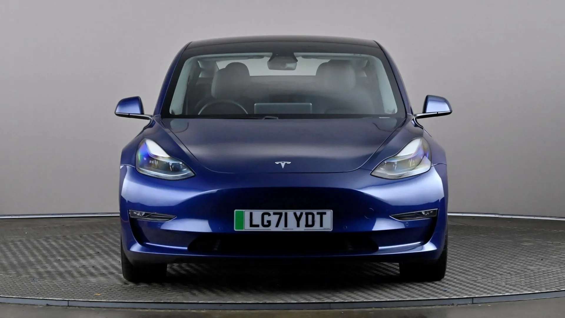 A 2021 TESLA MODEL 3 Long Range AWD Auto A 2021 TESLA MODEL 3 Long Range AWD Auto