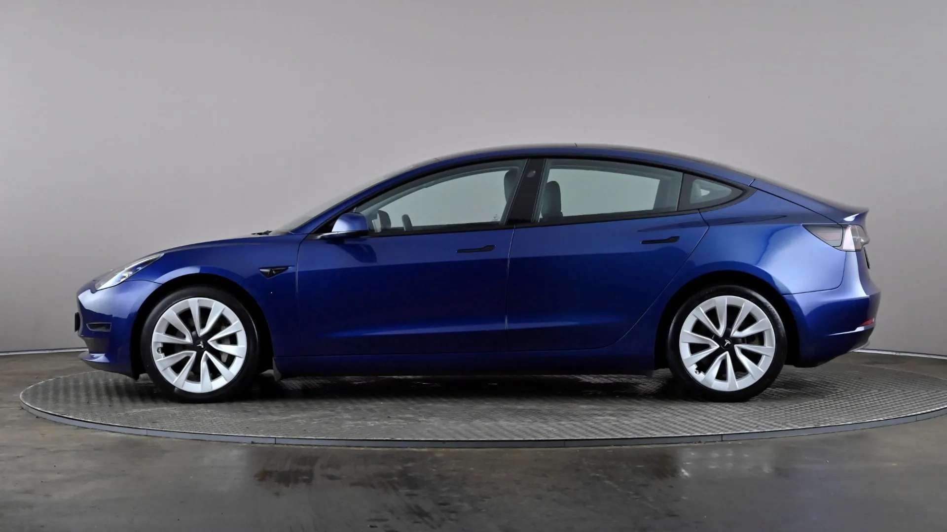 A 2021 TESLA MODEL 3 Long Range AWD Auto A 2021 TESLA MODEL 3 Long Range AWD Auto