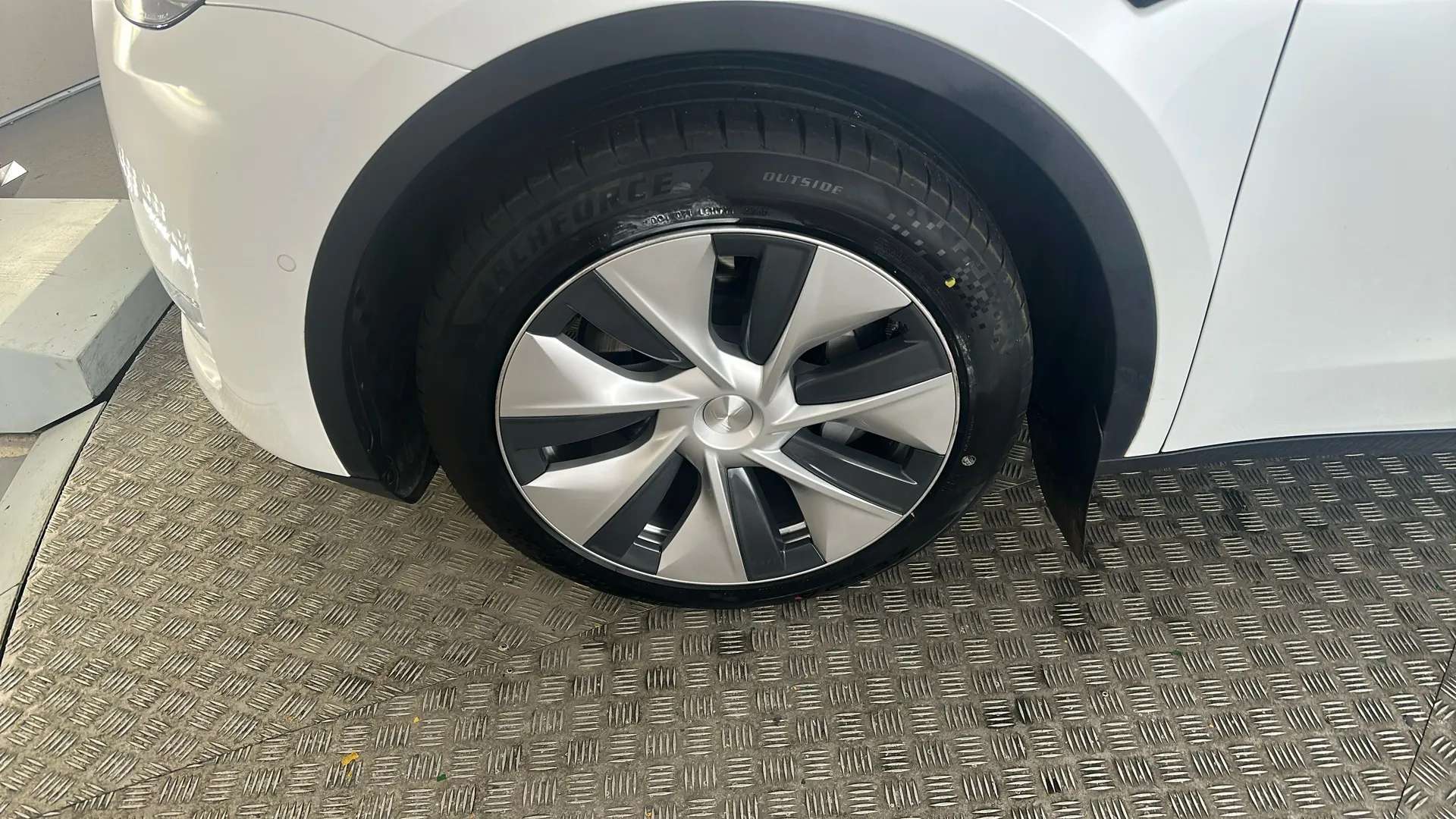 2022 TESLA MODEL Y 2022 TESLA MODEL Y